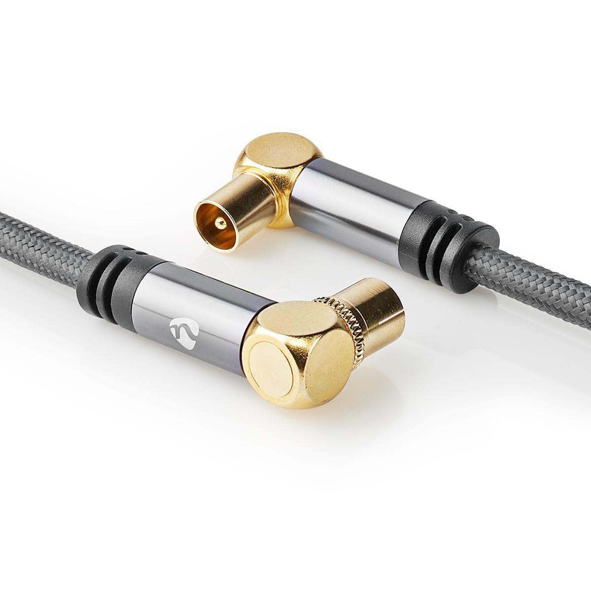 Zwei gewinkelte Koaxialkabelstecker. Sie sind grau und goldfarben.