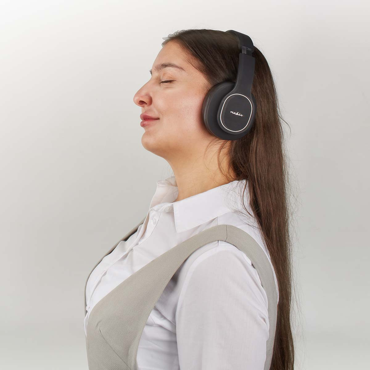 NEDIS HPBT3260BK, Over-ear Schwarz Kopfhörer