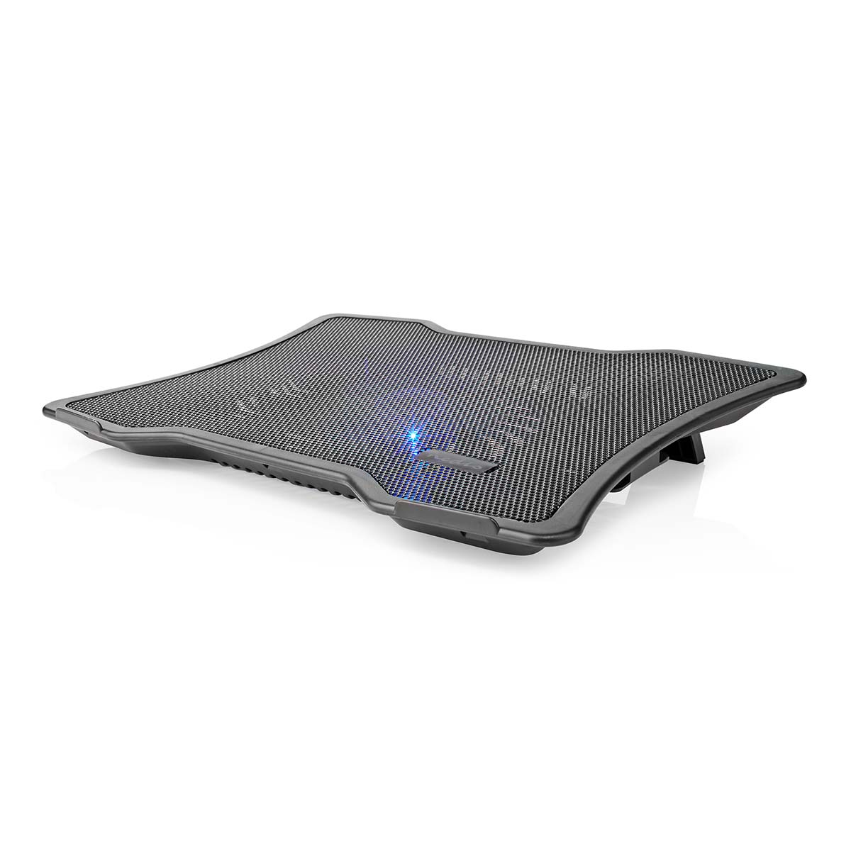 Schwarzes Laptop-Kühlpad auf weißer Oberfläche. Es hat ein Mesh-Design und ein blaues Licht in der Mitte.