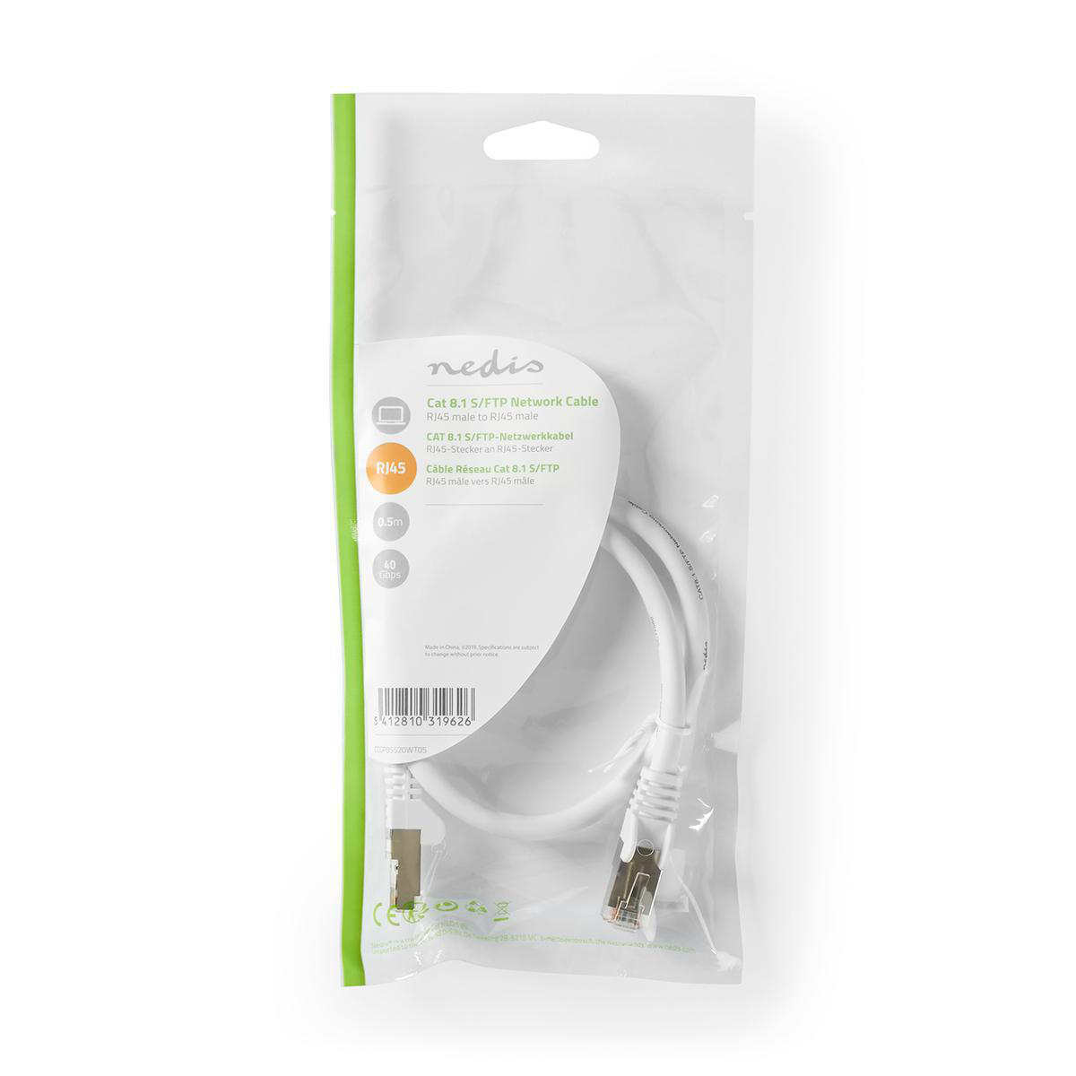 Un sacchetto di plastica sigillato contenente un cavo di rete bianco con connettori RJ45.