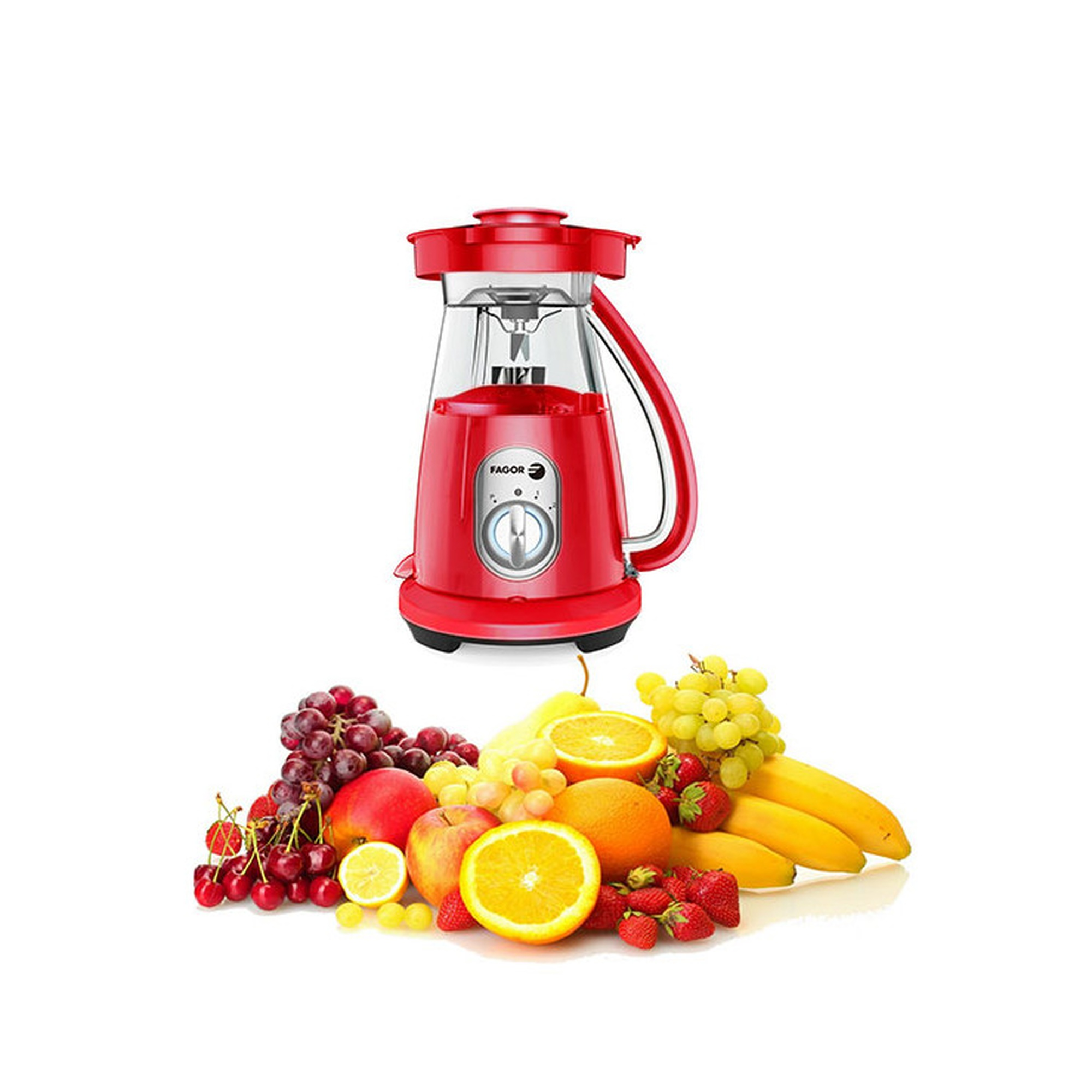 Licuadora roja con una variedad de frutas: uvas, manzana, naranja, fresa y plátano.