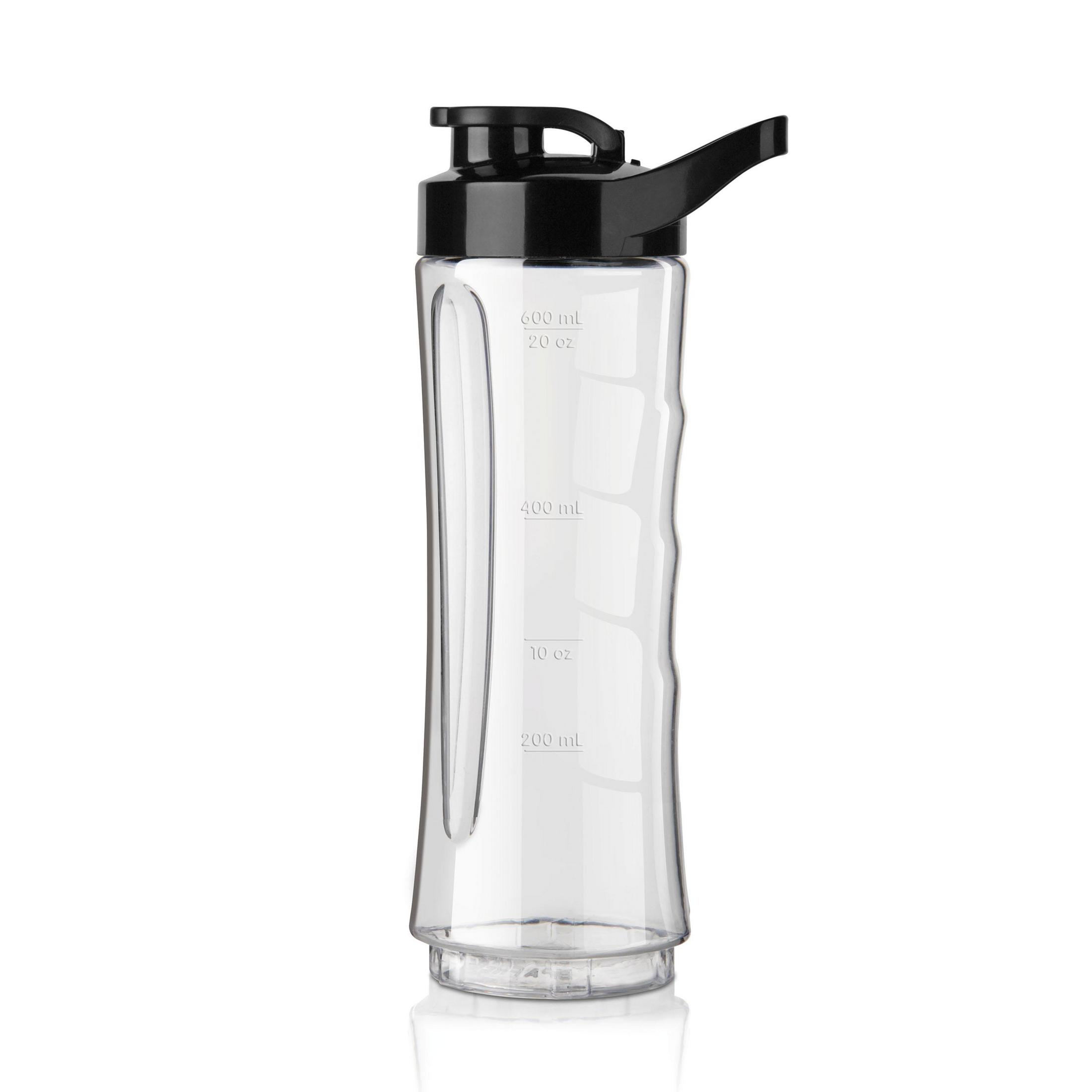 Transparente Plastikwasserflasche mit schwarzem Deckel und Maßen.