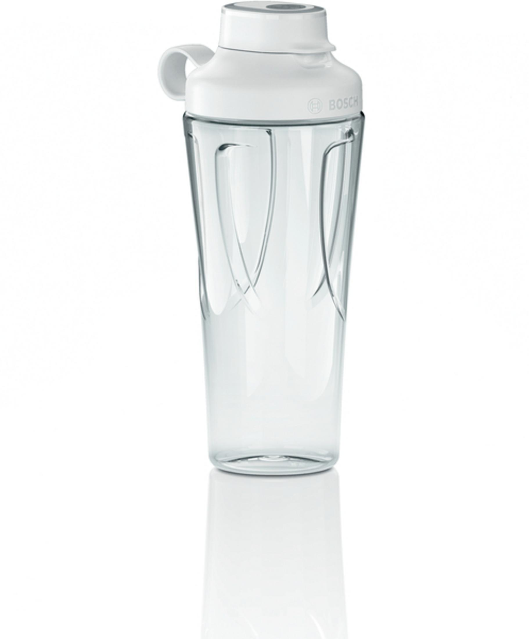 Przezroczysty kubek blendera z białą pokrywką. Logo Bosch na pokrywce. Odbicie na białej powierzchni.