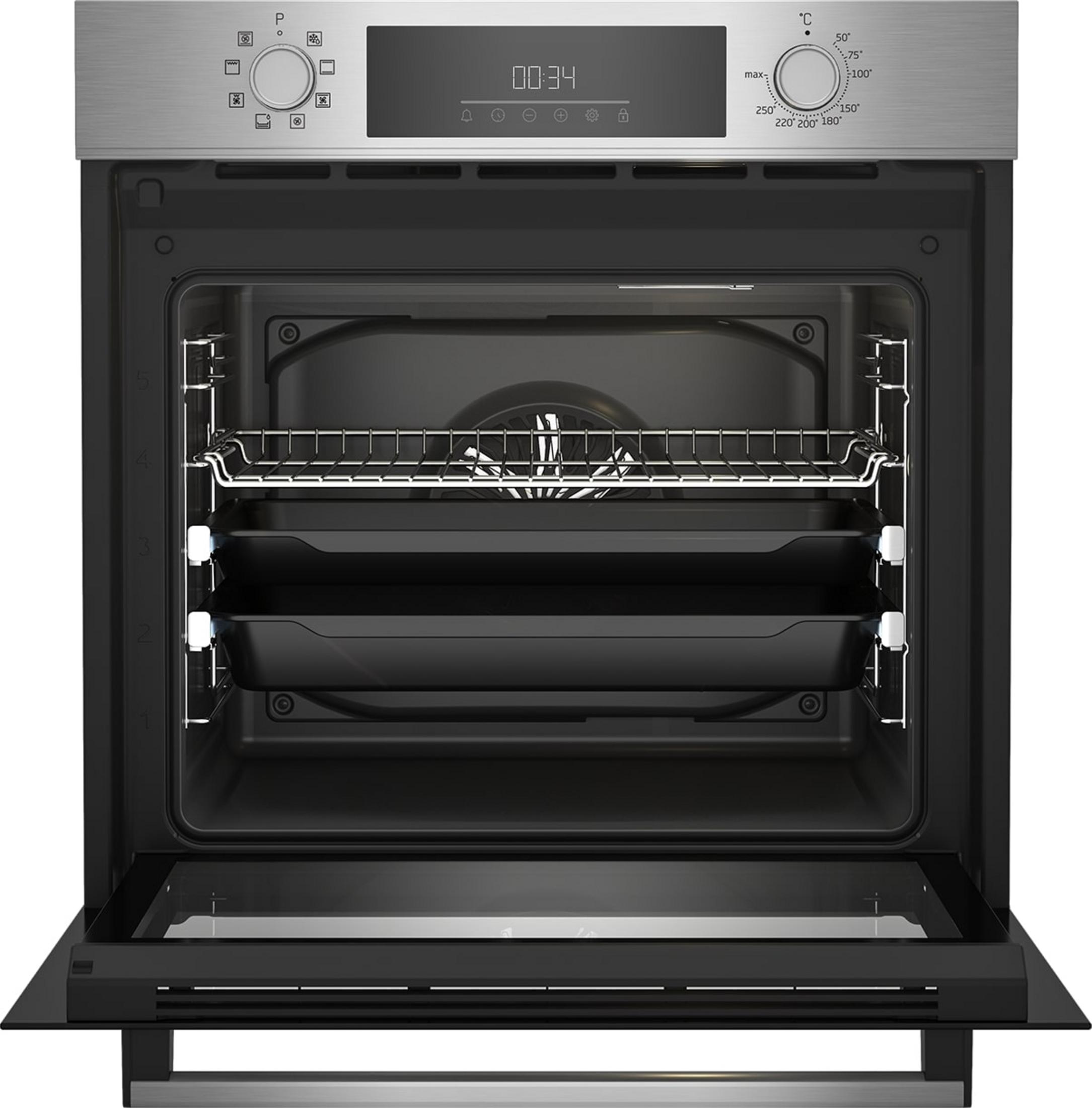 Interno del forno con vassoi. Porta aperta. Design in acciaio inox e nero.