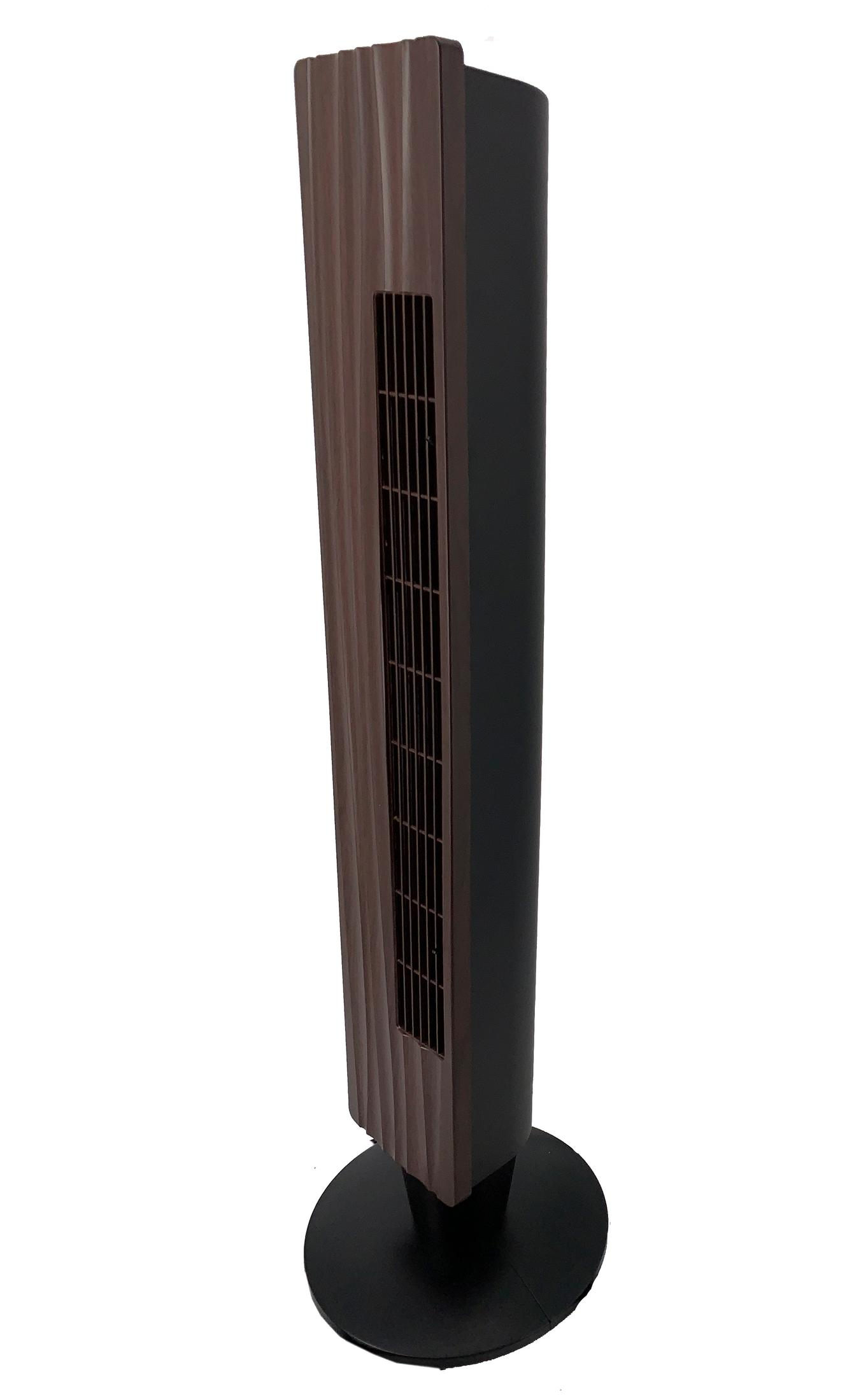 Ein brauner und schwarzer Turmventilator auf einem schwarzen runden Sockel.