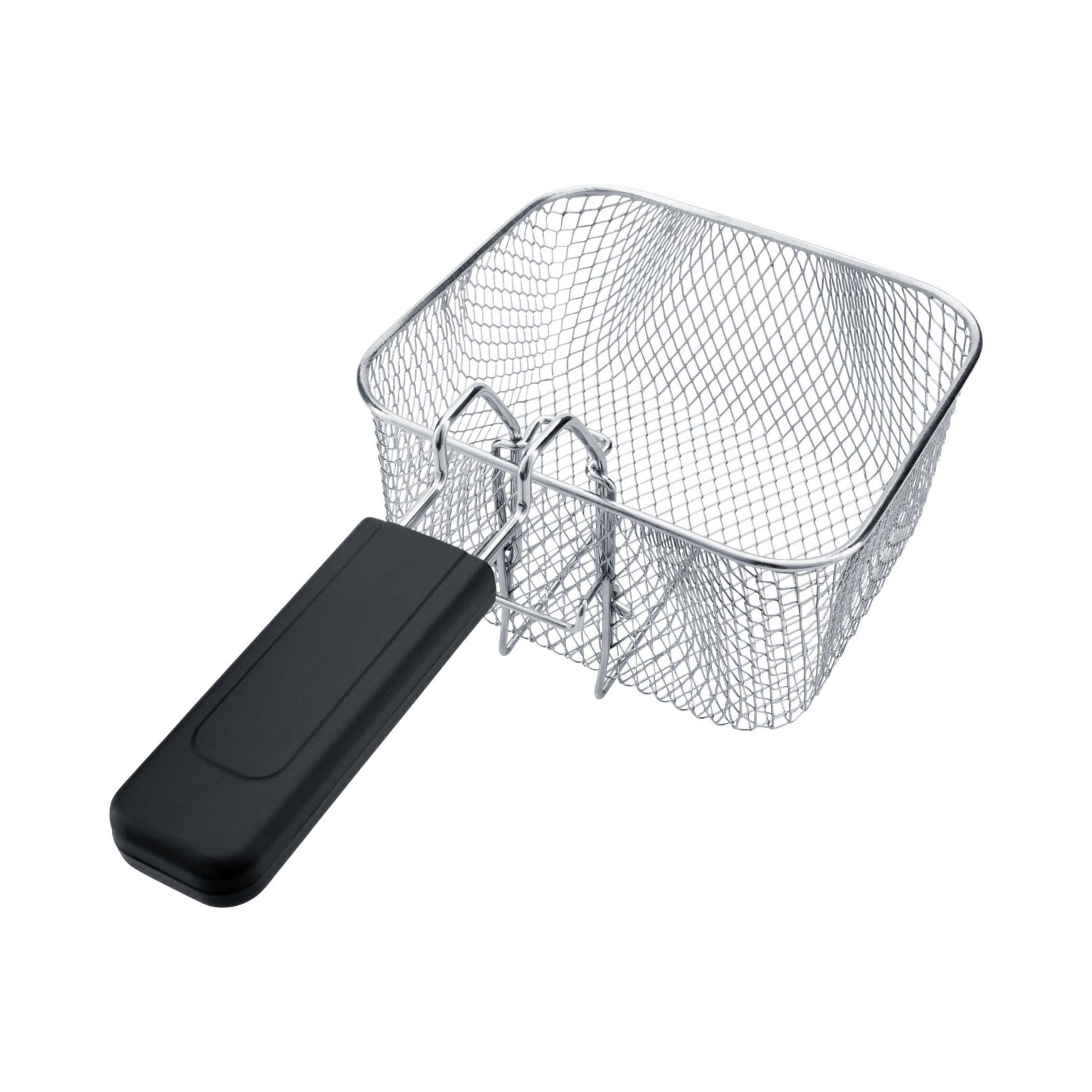 Ein quadratischer silberner Metallkorb mit schwarzem Griff. Es ist ein Frittierkorb.