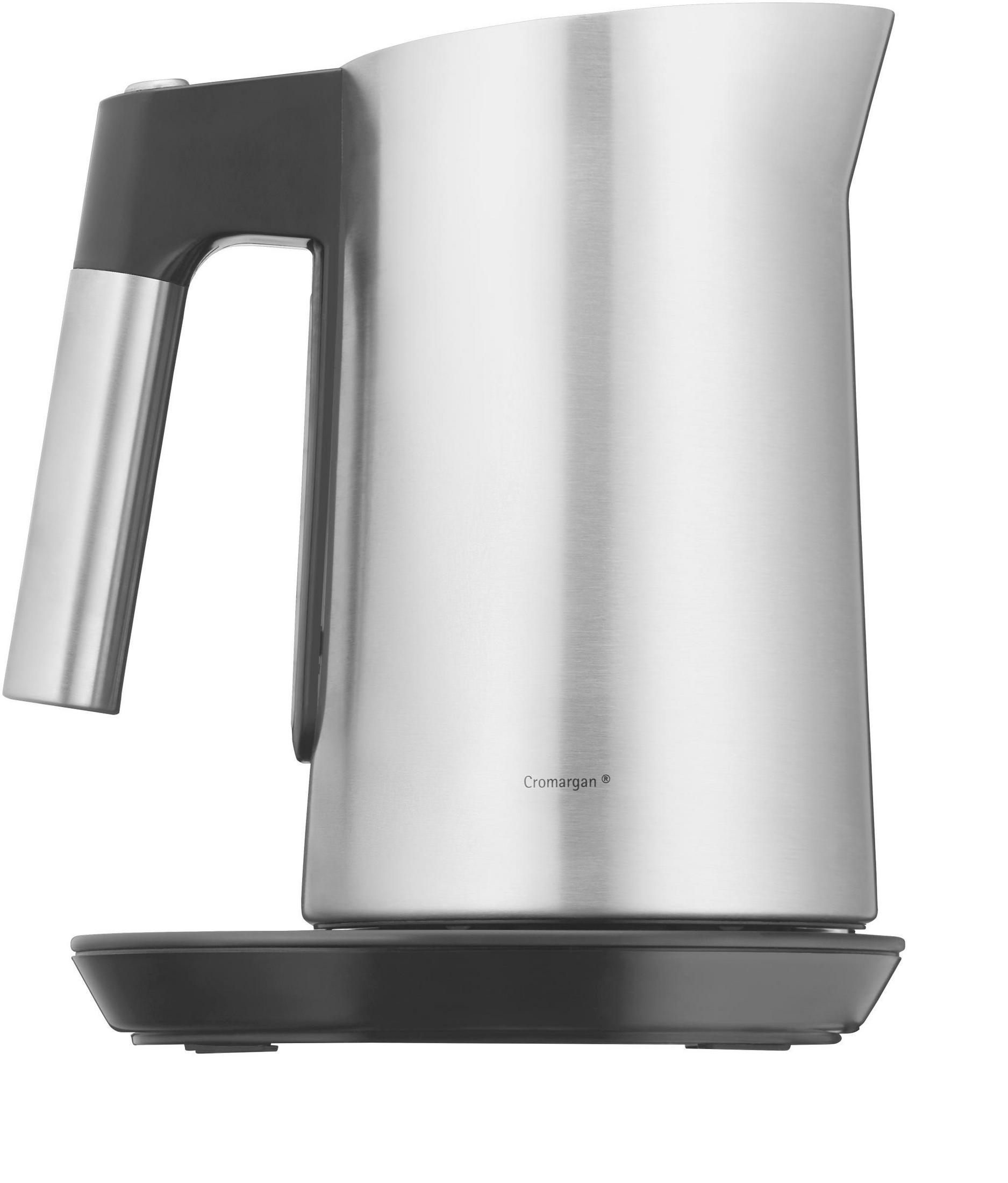 Czajnik elektryczny ze stali nierdzewnej na czarnej podstawie, z czarnym uchwytem.