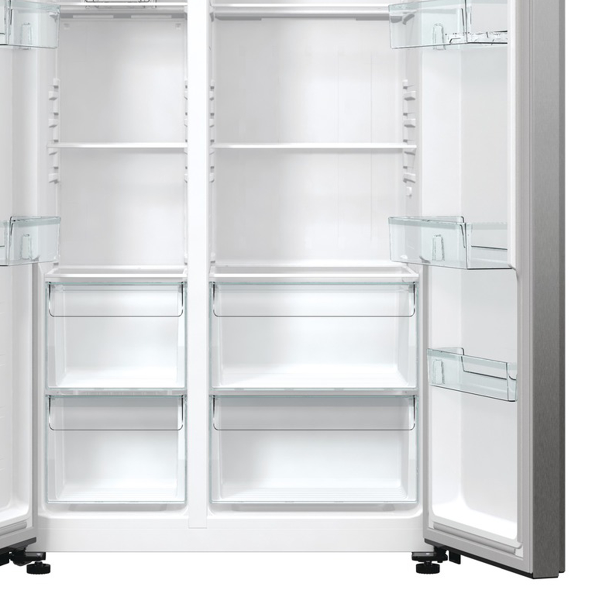 Ein Kühlschrank mit geöffneten Türen, mit Regalen und Schubladen.