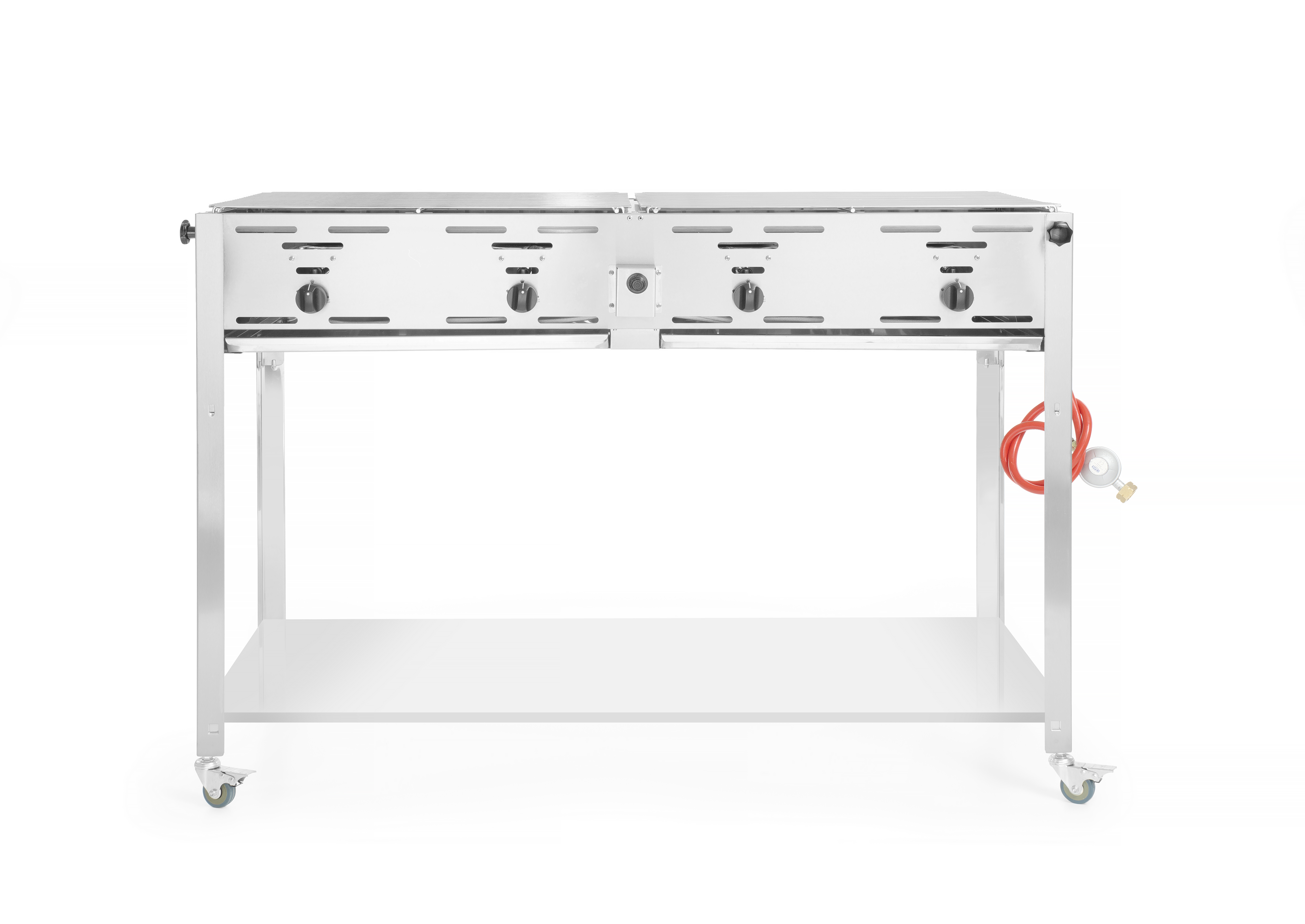 Griglia a gas in acciaio inox con quattro bruciatori su telaio metallico con ruote e tubo del gas rosso.