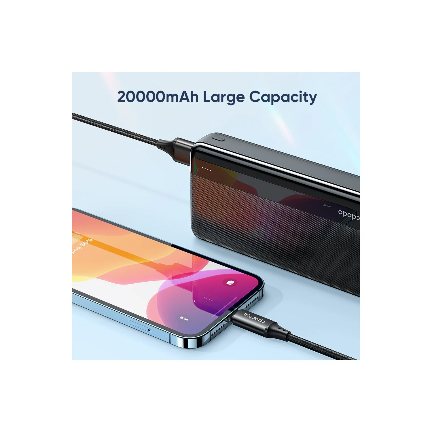 Schwarze Powerbank, verbunden mit Telefon per Kabel, Text: '20000mAh Large Capacity'.