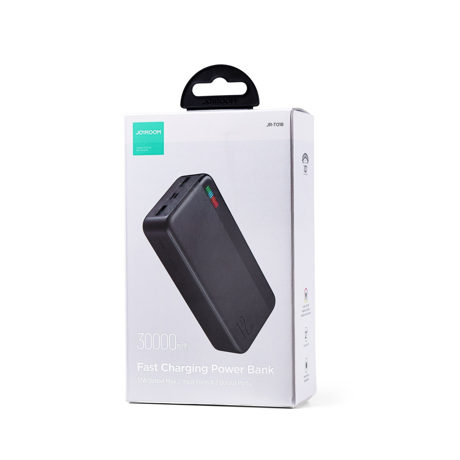 Schwarze Powerbank in Verpackung. Die Verpackung hat Text und Branding, 30000mAh.
