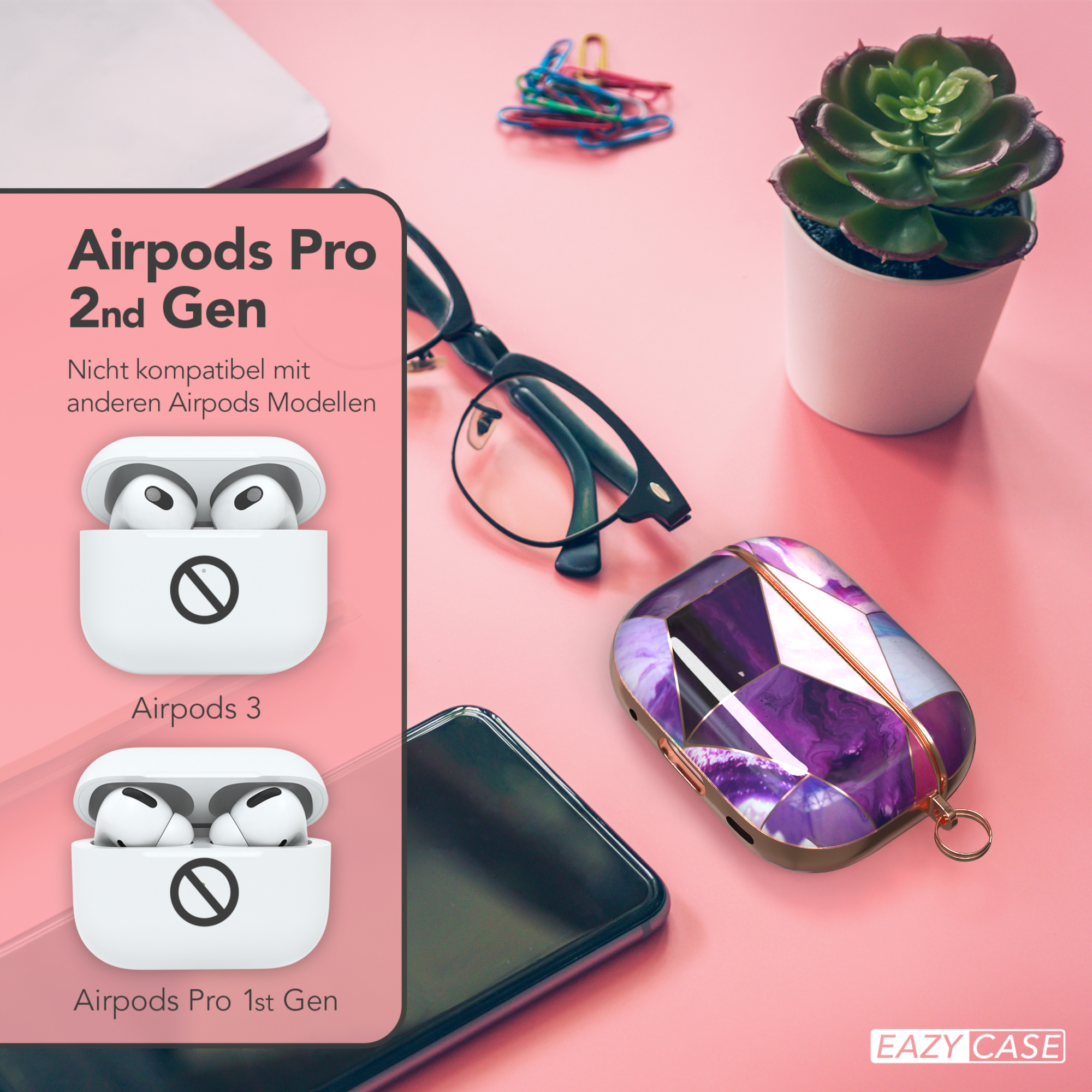 Airpods Pro 2nd Gen und andere Modelle auf rosa Oberfläche. Andere Gegenstände im Hintergrund.