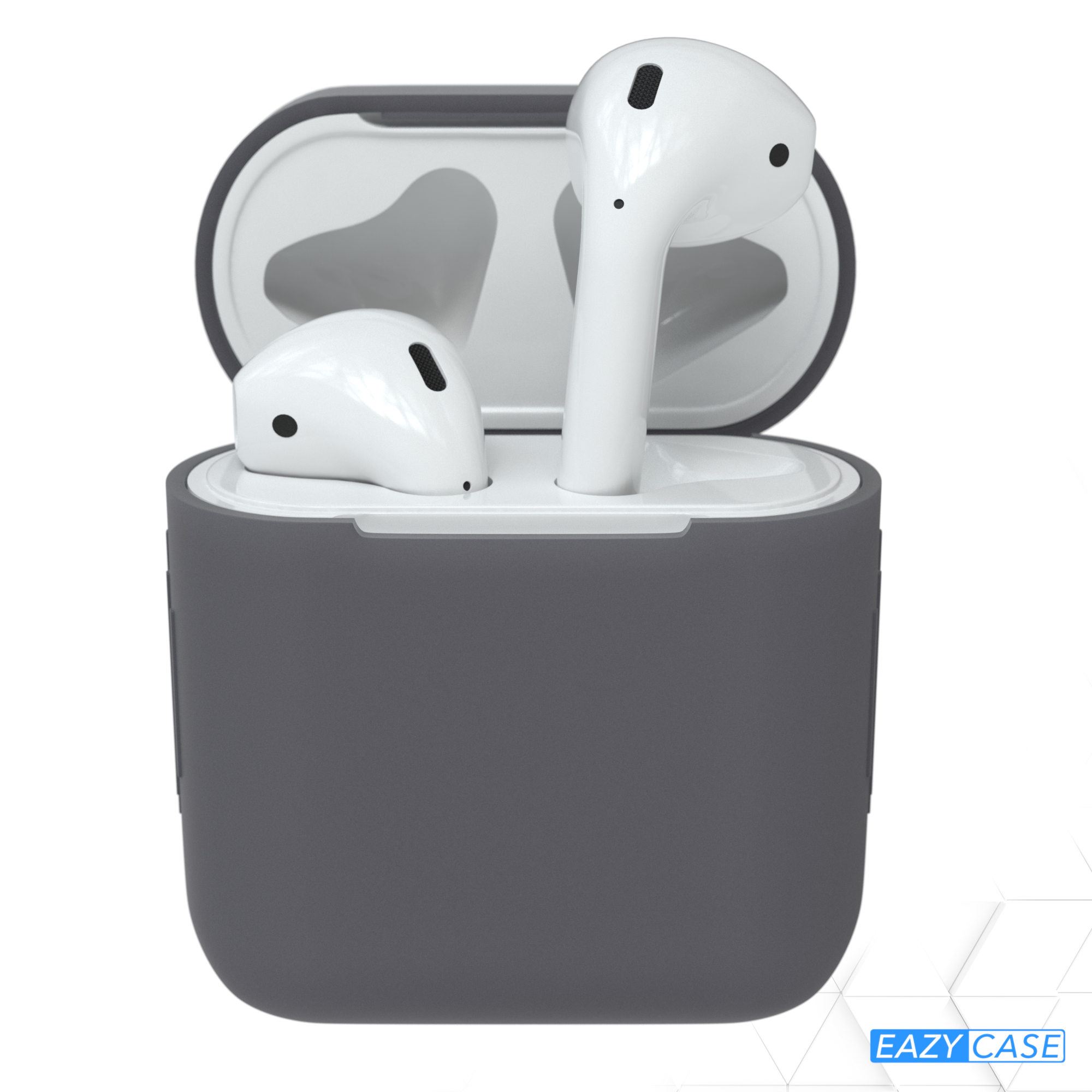 Weiße AirPods in einem grauen Gehäuse, auf weißer Oberfläche platziert. Das Gehäuse ist offen.