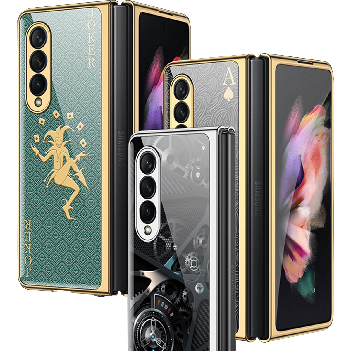 Drei faltbare Samsung-Telefone in Hüllen mit verschiedenen Designs: Joker, Zahnräder und Spielkarte.