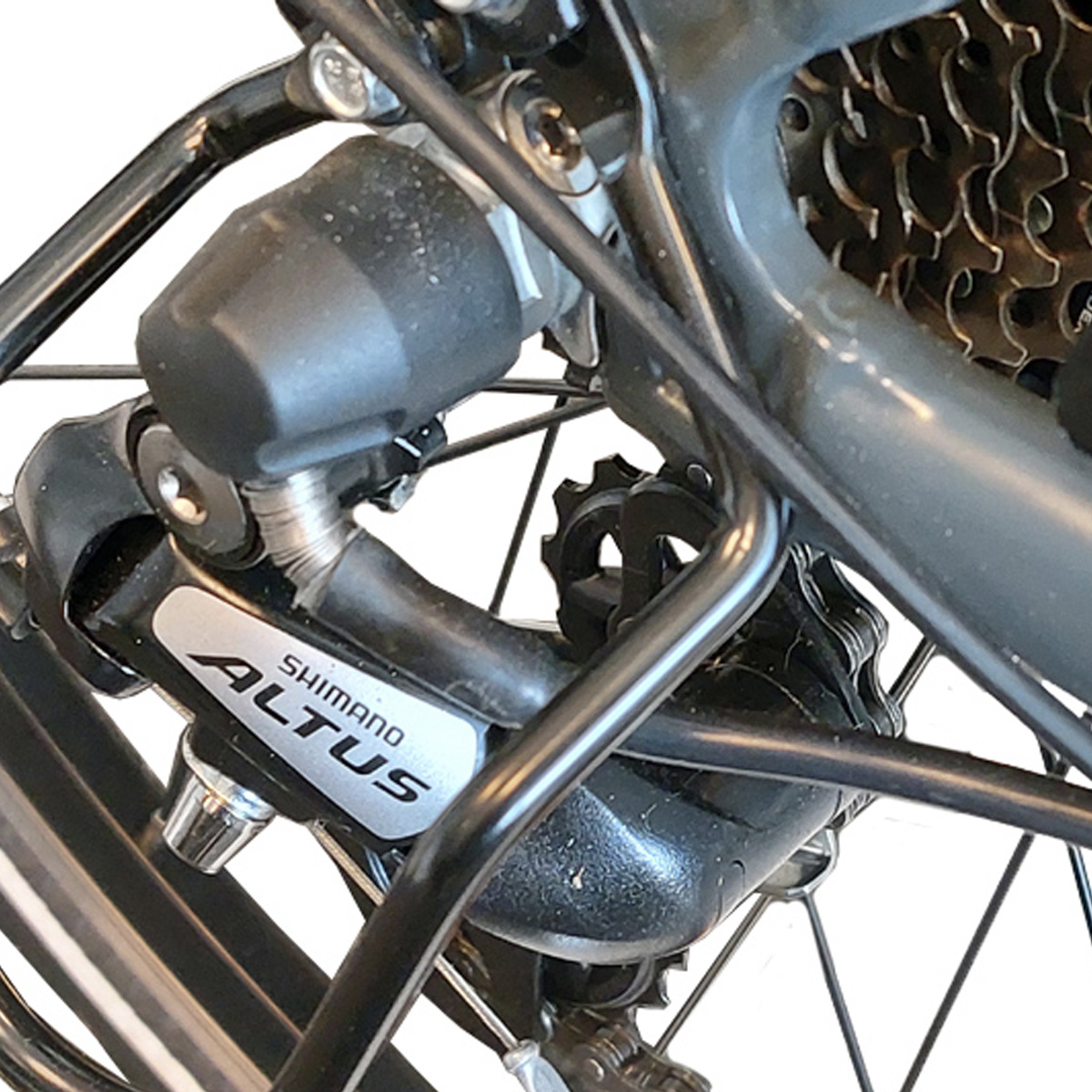 Fietsderailleur, Shimano Altus, close-up.