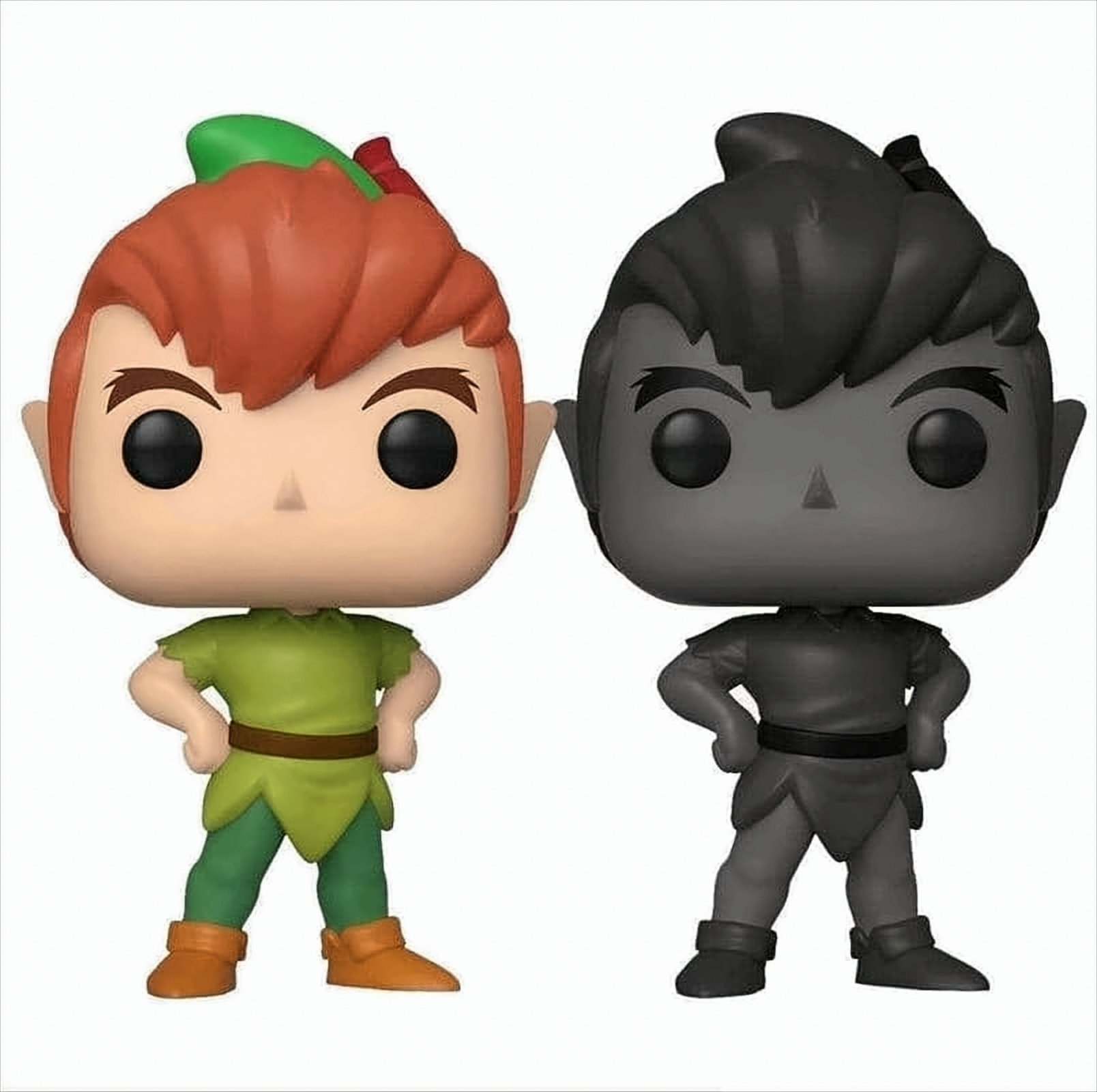 Zwei Funko Pop-Figuren von Peter Pan, eine farbig und eine in Schwarzweiß.