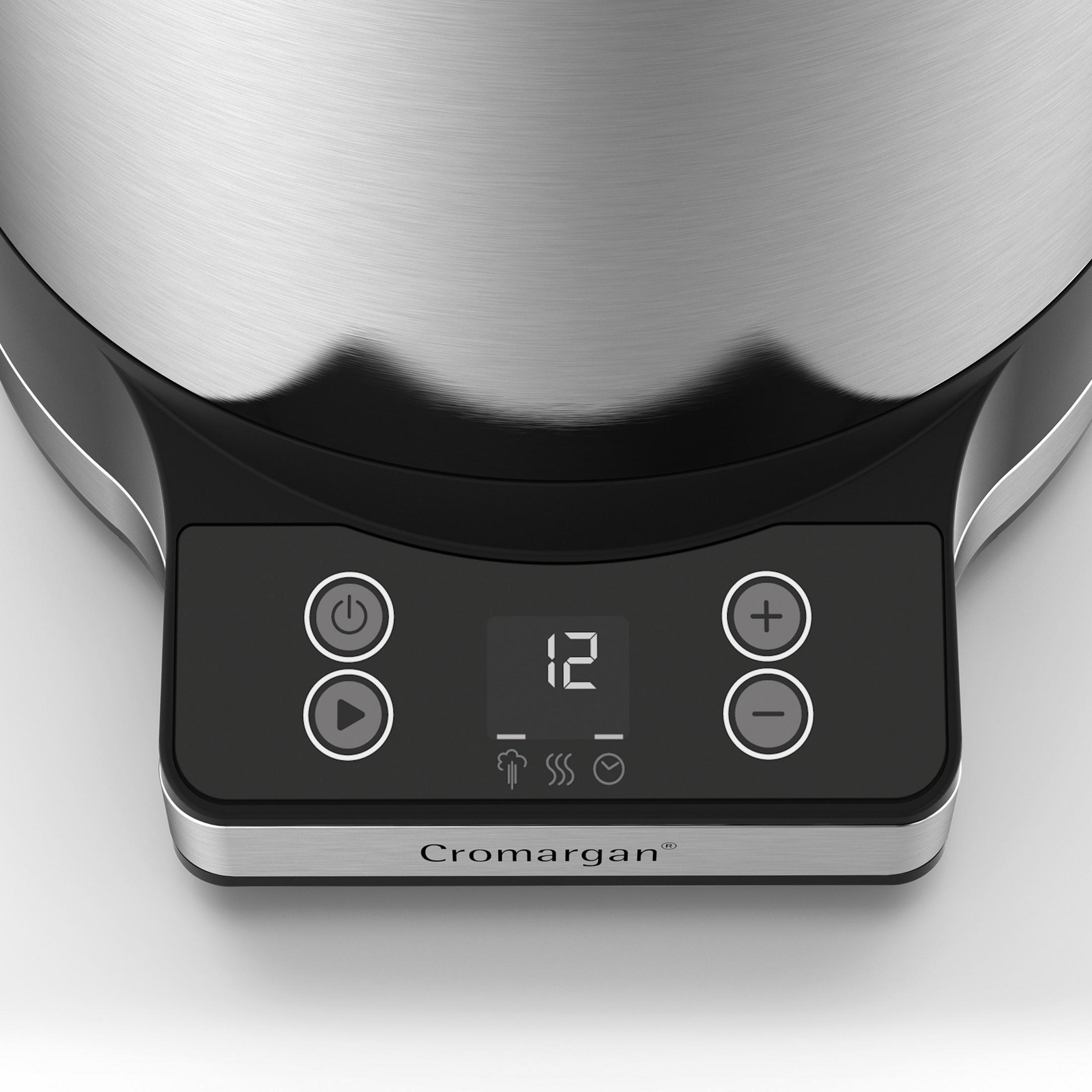 Primer plano de la pantalla y los controles de una balanza digital de cocina. Muestra números y botones.