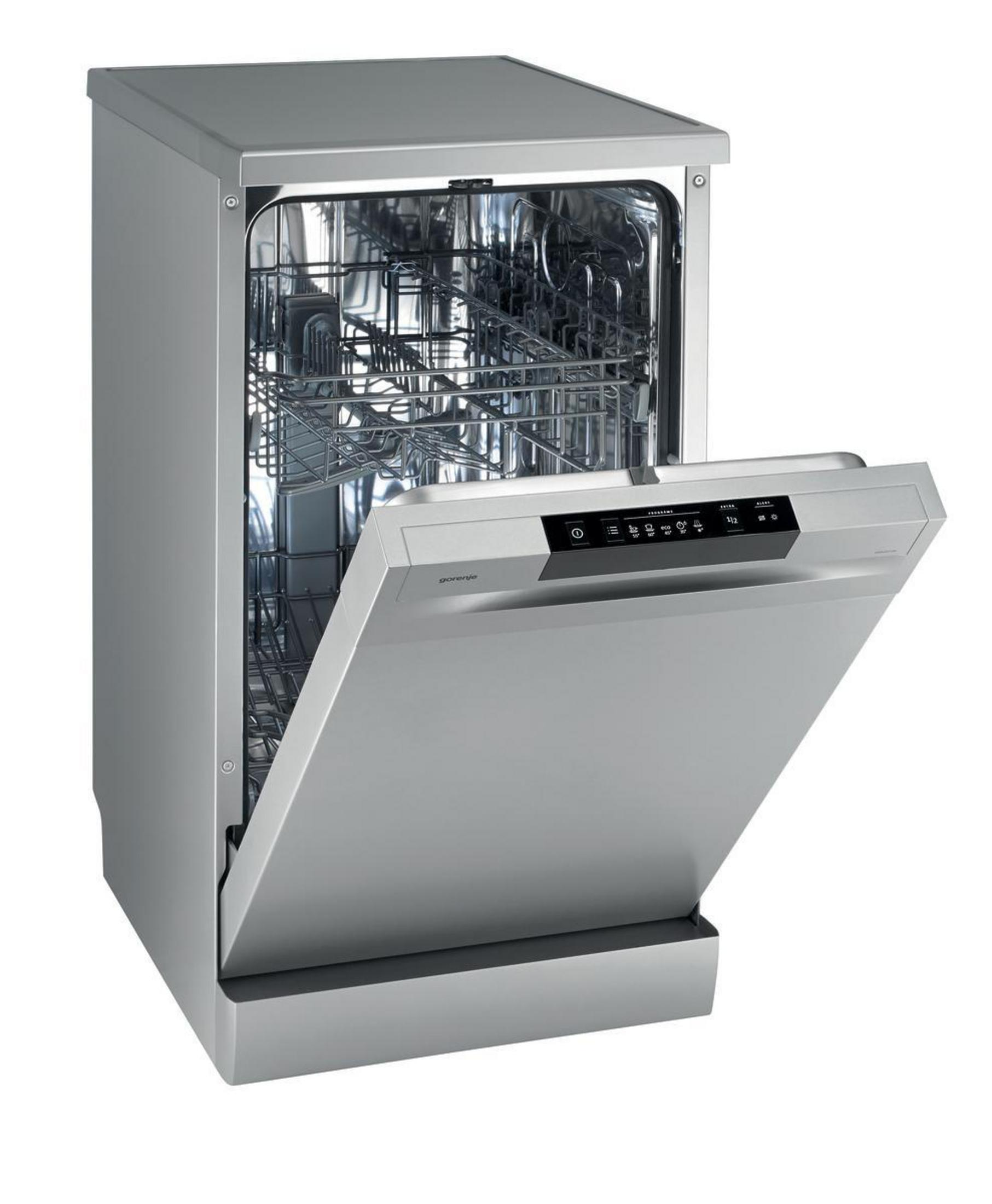 Zmywarka ze stali nierdzewnej z otwartymi drzwiami, pokazująca półki i elementy sterujące.