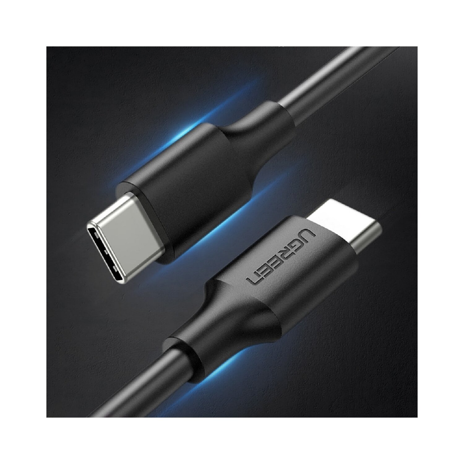Nahaufnahme eines schwarzen UGREEN USB-C-Kabels. Beide Enden des Kabels sind vor dunklem Hintergrund sichtbar.