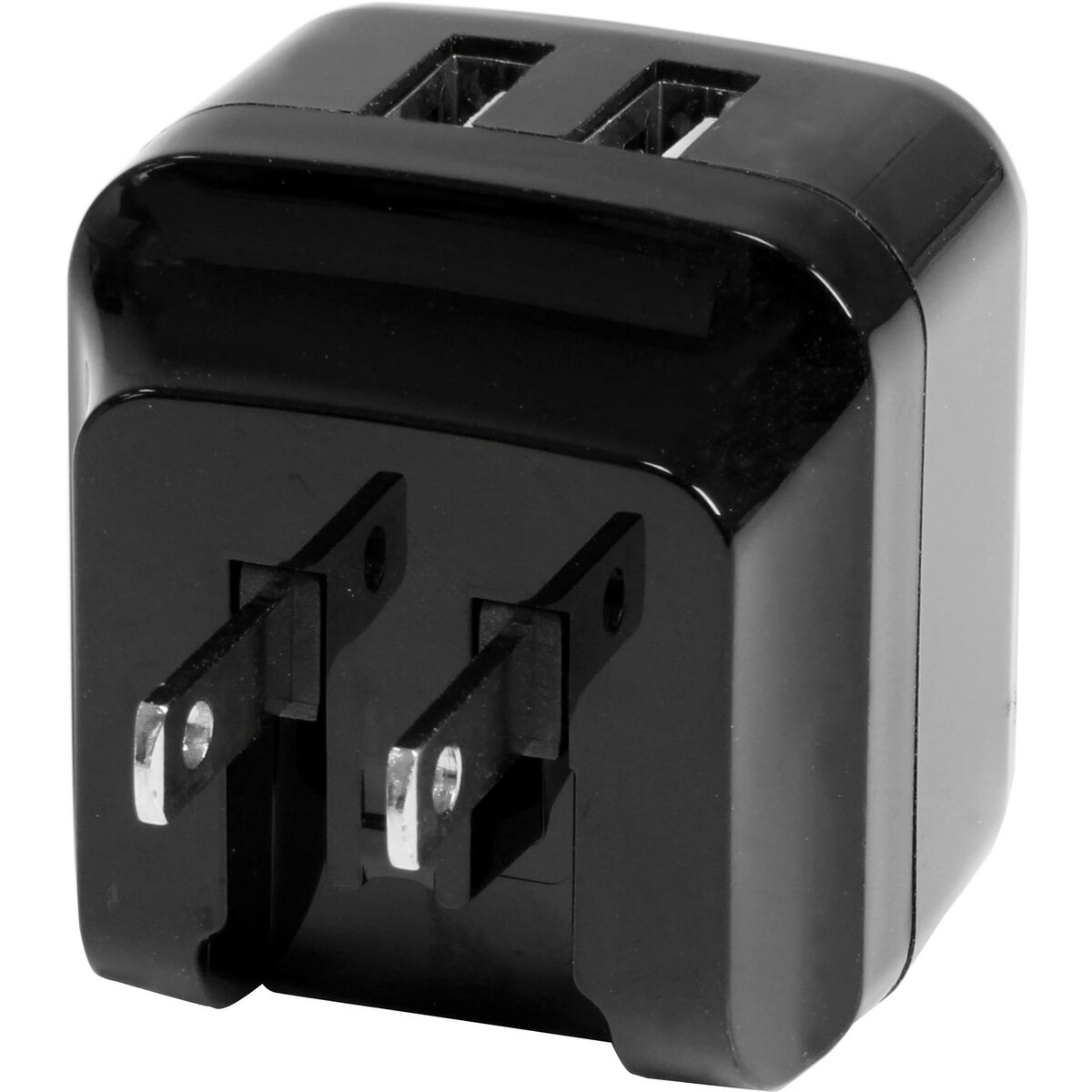 Adaptador de corriente negro con dos puertos USB y dos clavijas. Aislado sobre fondo blanco.