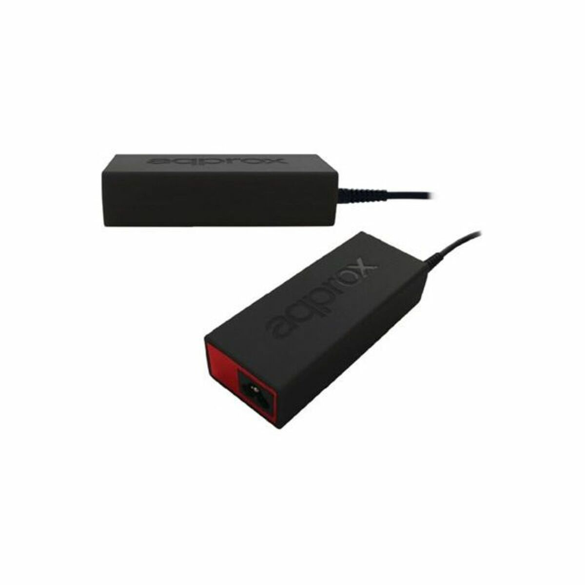 Dos adaptadores de corriente aqprox negros. Uno arriba y otro en ángulo debajo con un contorno rojo.