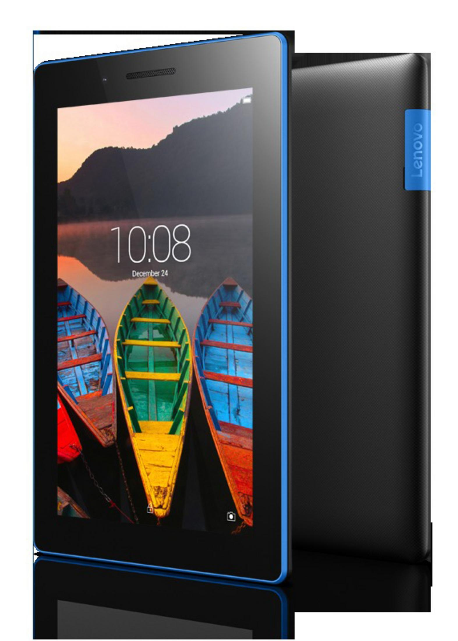 Lenovo-Tablet mit schwarzer Rückseite und blauem Rand, das eine Seeszene zeigt.