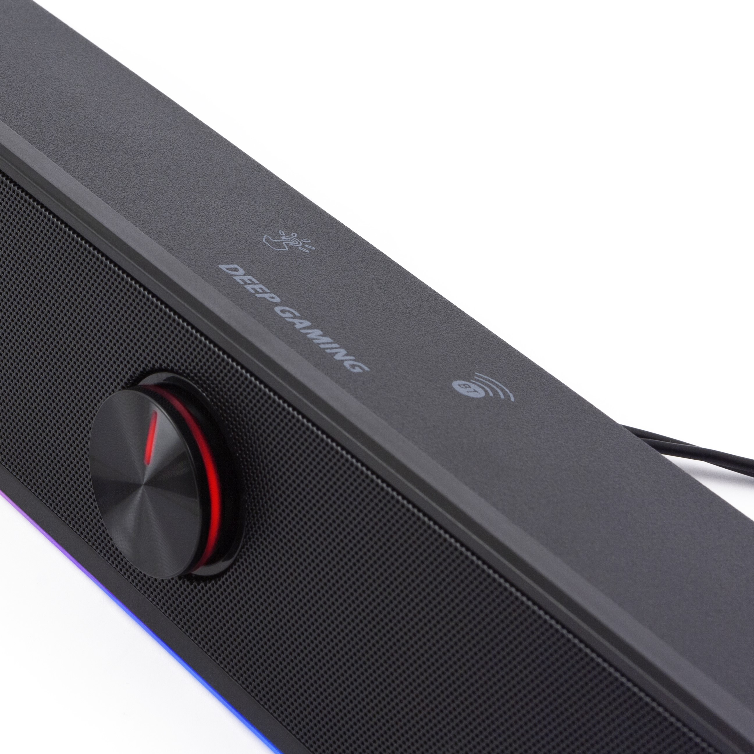 Deep Gaming Soundbar mit rot beleuchtetem Lautstärkeregler und Mesh-Lautsprecher. Bluetooth und Logo sichtbar.