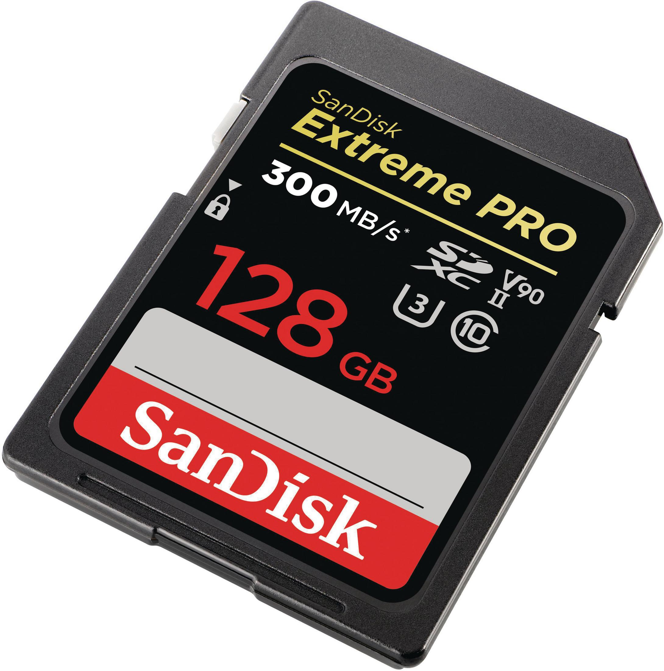 Scheda SD SanDisk Extreme PRO nera. Viene visualizzata la capacità di 128 GB. Il logo SanDisk è visibile.
