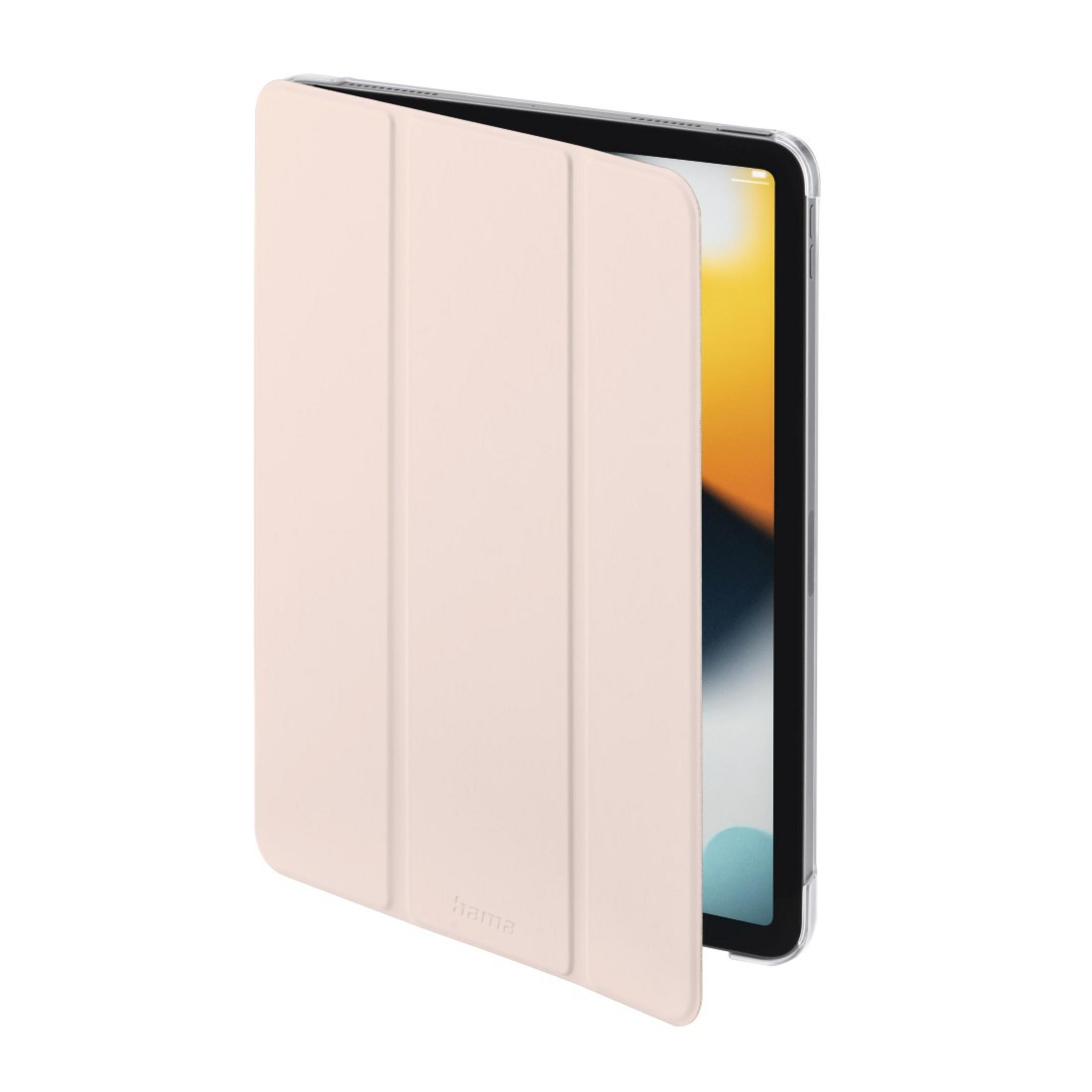 Rosa Tablethülle mit Tablet darin. Marke Hama sichtbar. Hülle ist leicht geöffnet.