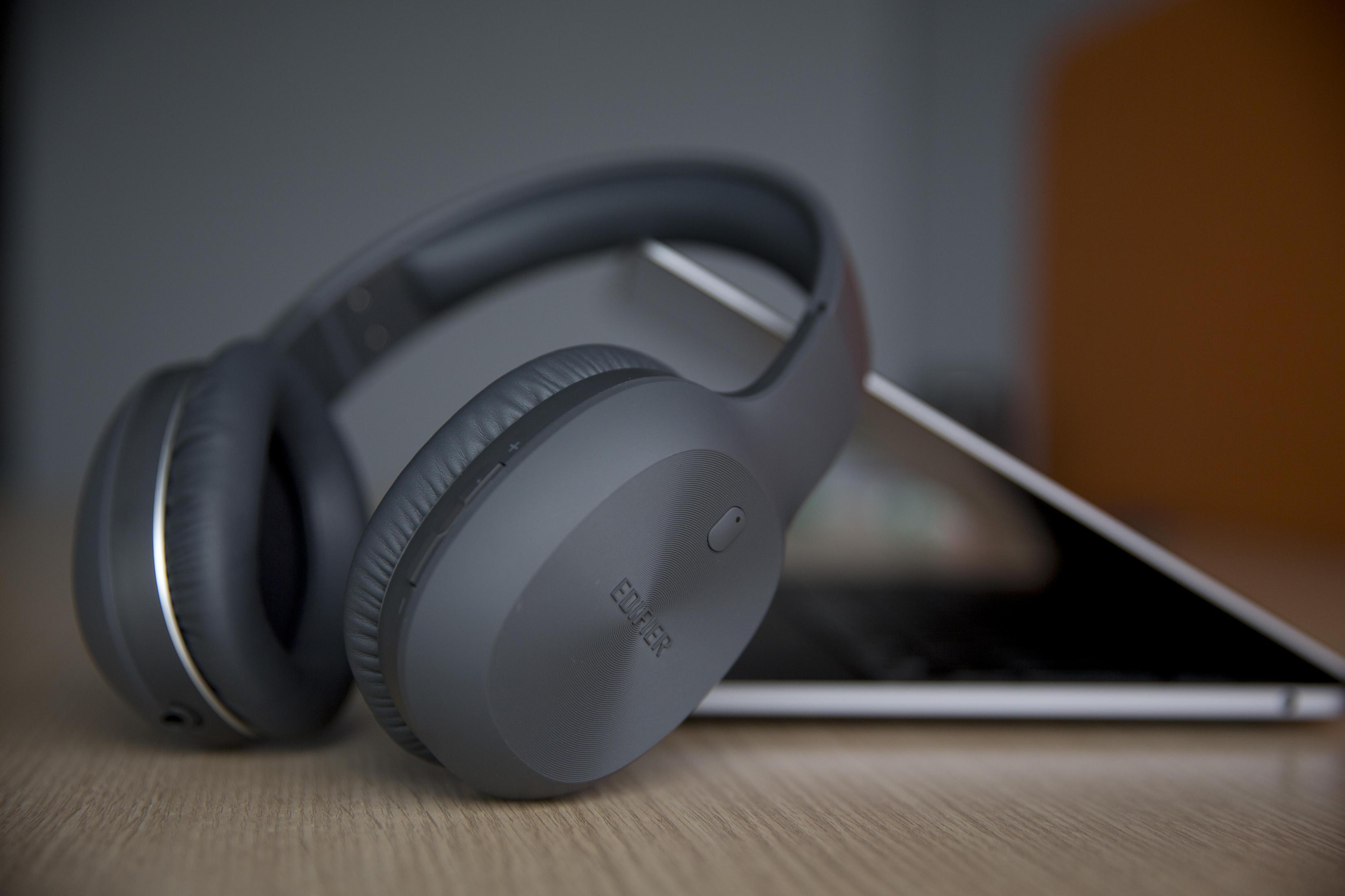 EDIFIER On-ear Bluetooth-Kopfhörer W600BT, Grau Bluetooth