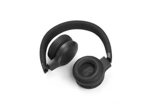 MediaMarkt vuelve a dejar estos auriculares Bluetooth JBL más baratos con  los que tendrás sonido inmersivo mientras corres