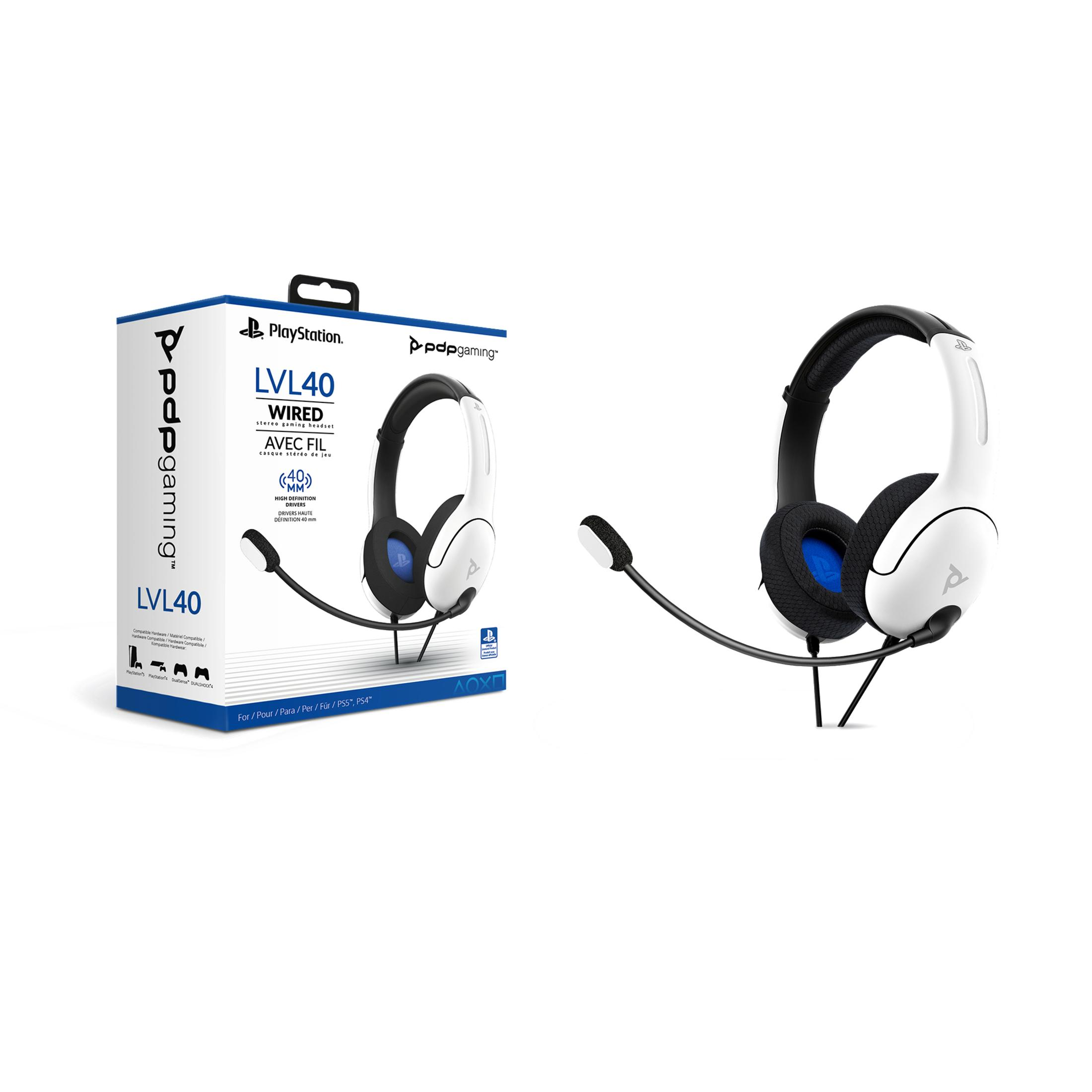 Biało-czarny zestaw słuchawkowy do gier. Pudełko po lewej stronie. Białe tło.