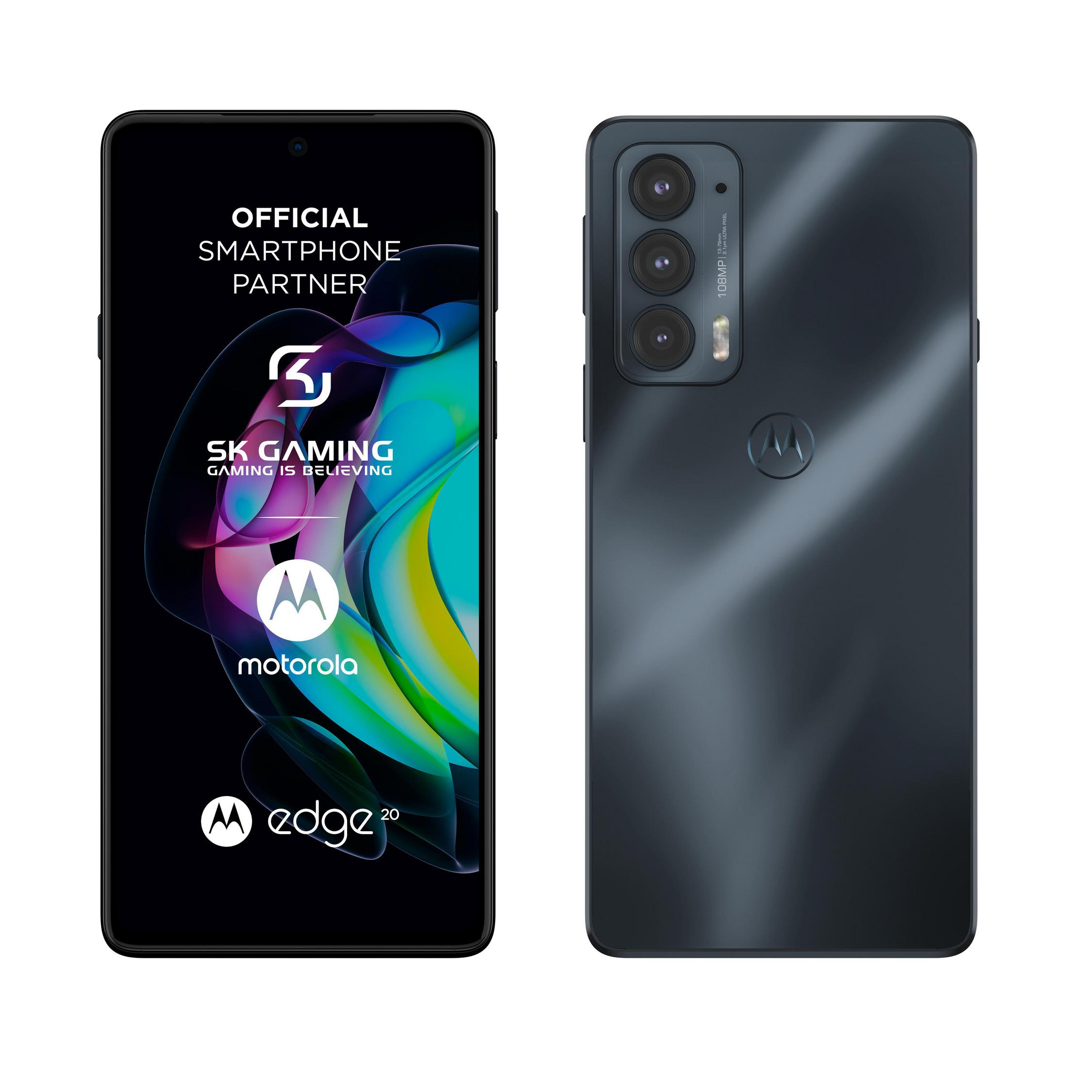 Dwa smartfony, jeden czarny i jeden szary, na białym tle.