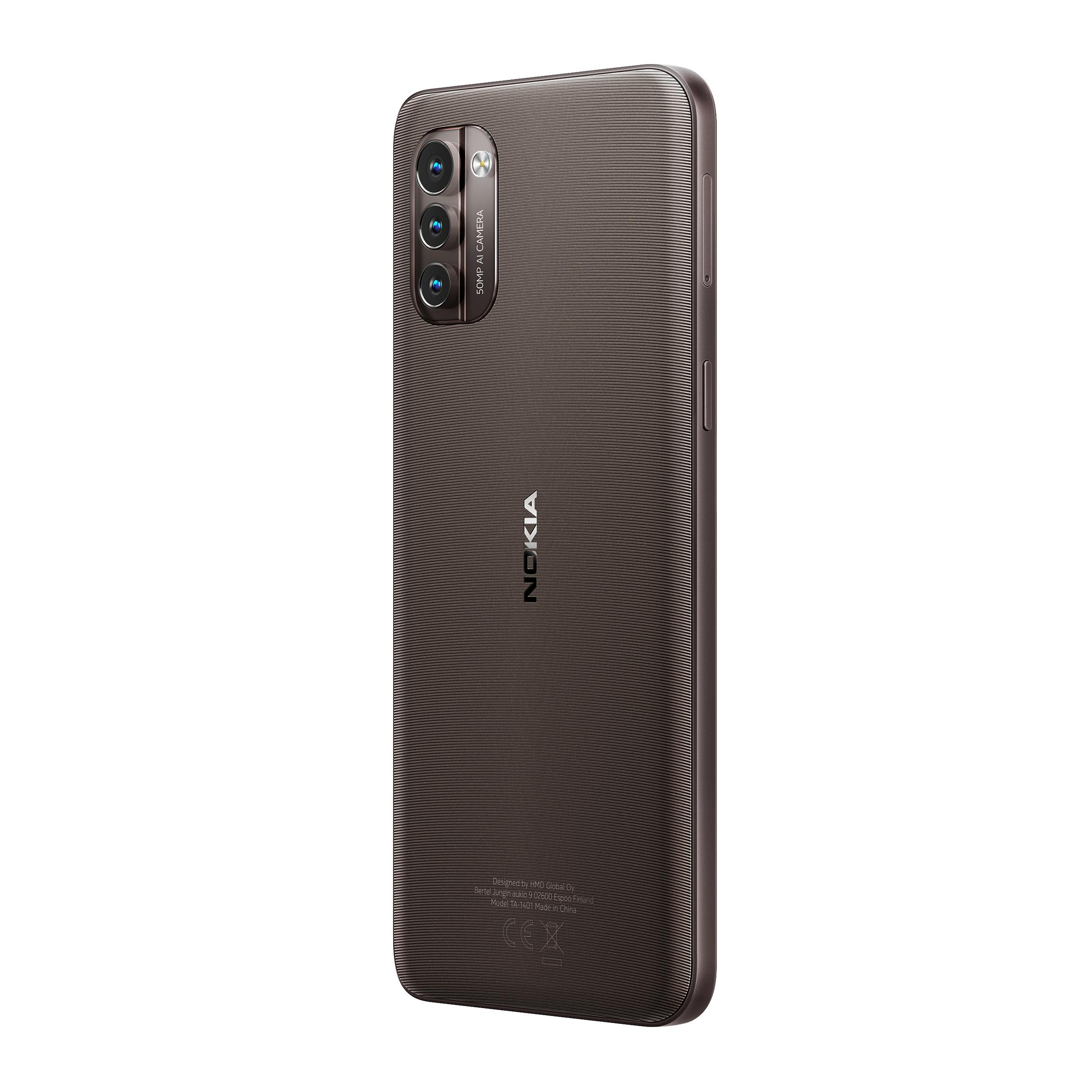 Braunes Smartphone auf weißem Hintergrund. Es hat eine strukturierte Rückseite und eine Dreifachkamera.