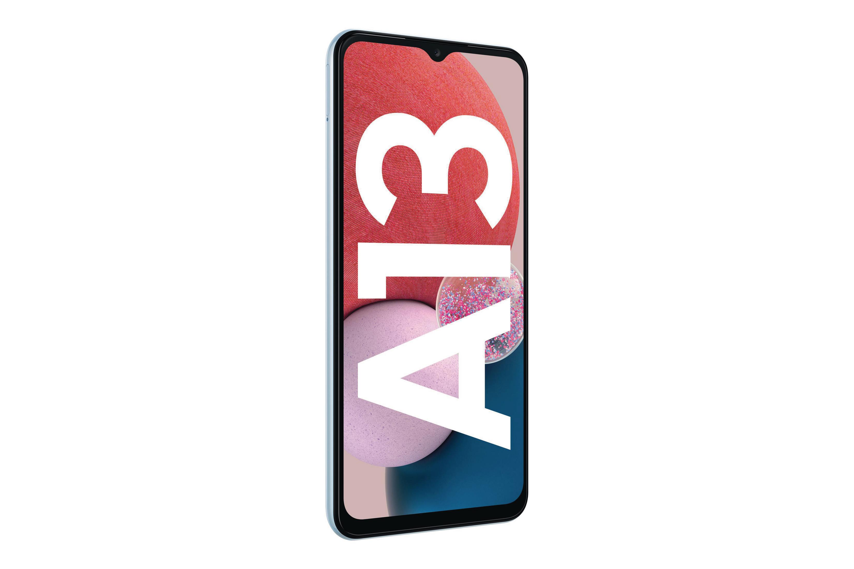 Smartfon z jasnoniebieską ramką i różowo-białym ekranem, pokazujący tekst A13.