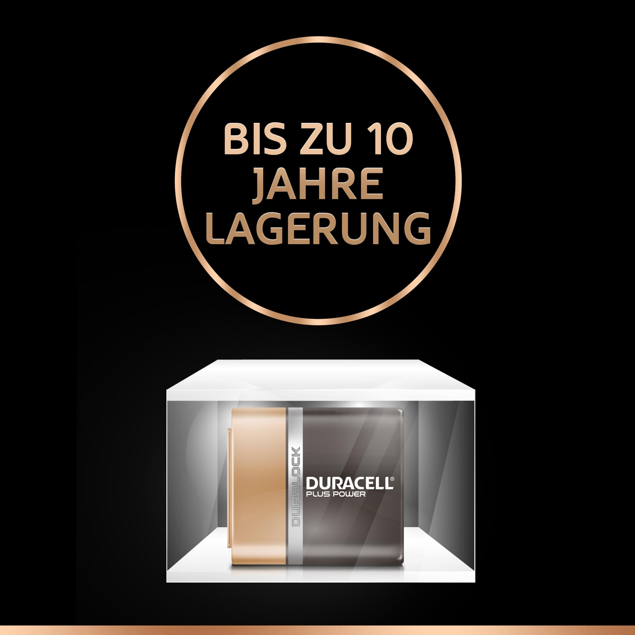 Een zwarte en gouden Duracell-batterij op een witte plank, met tekst erboven: 'BIS ZU 10 JAHRE LAGERUNG'.