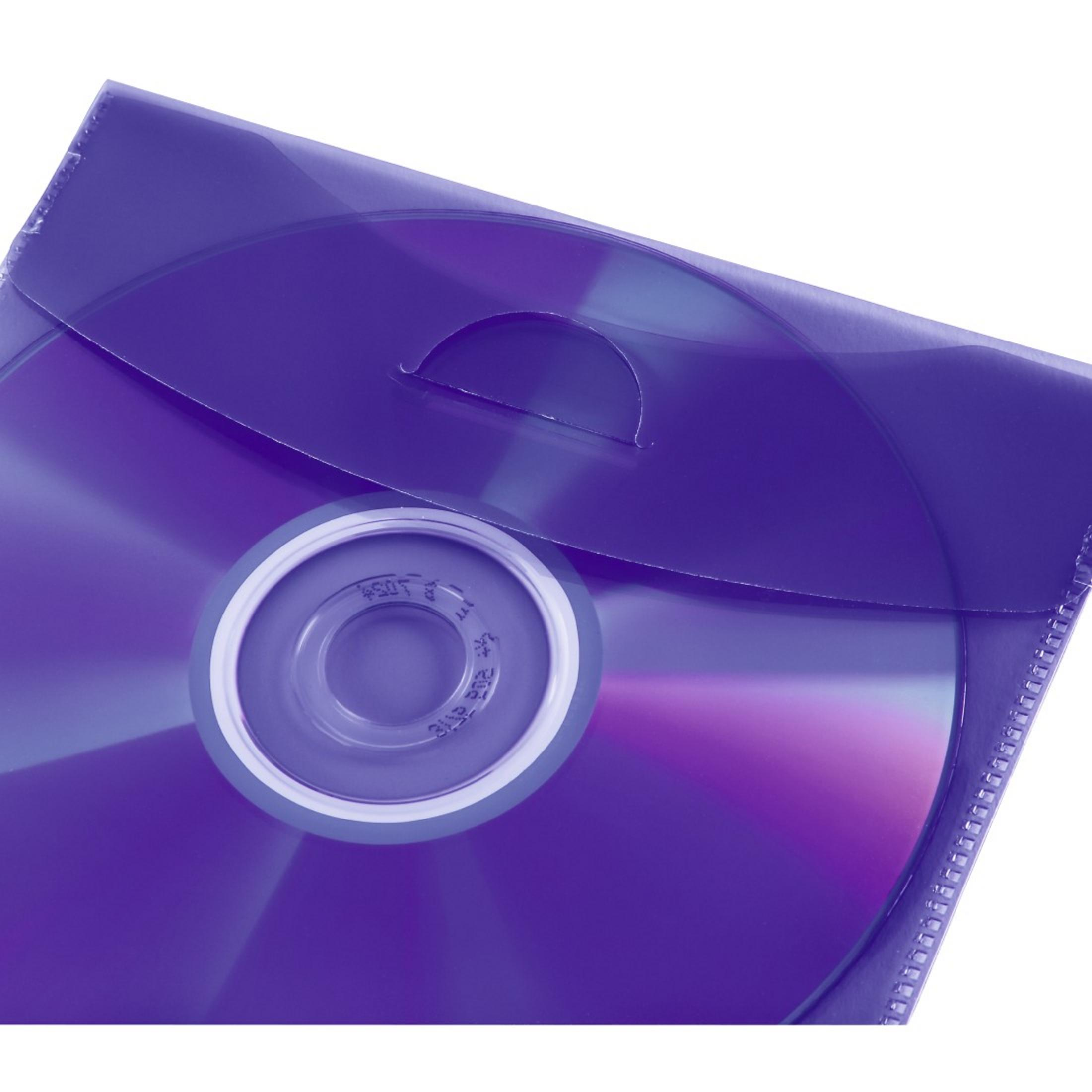 CD ou DVD violet dans une pochette violette transparente, sur fond blanc.