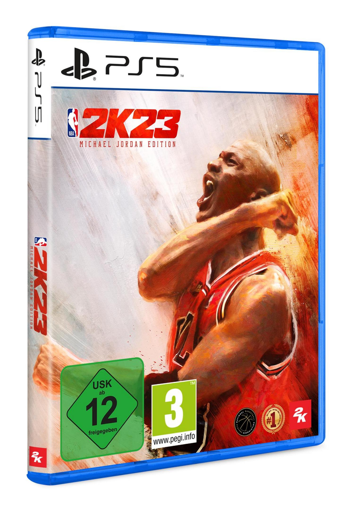 PS5-Spielcover für NBA 2K23, Michael Jordan Edition, mit schreiendem Jordan im roten Trikot.