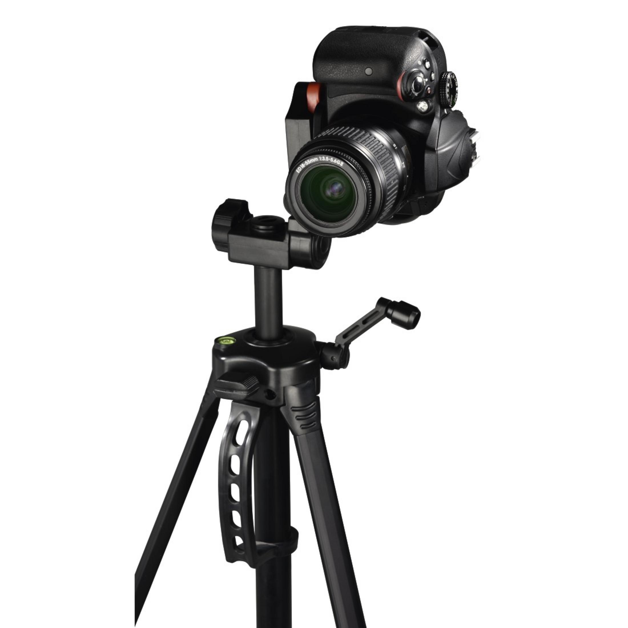 Fotocamera nera su un treppiede. La fotocamera ha un obiettivo. Il treppiede è nero.
