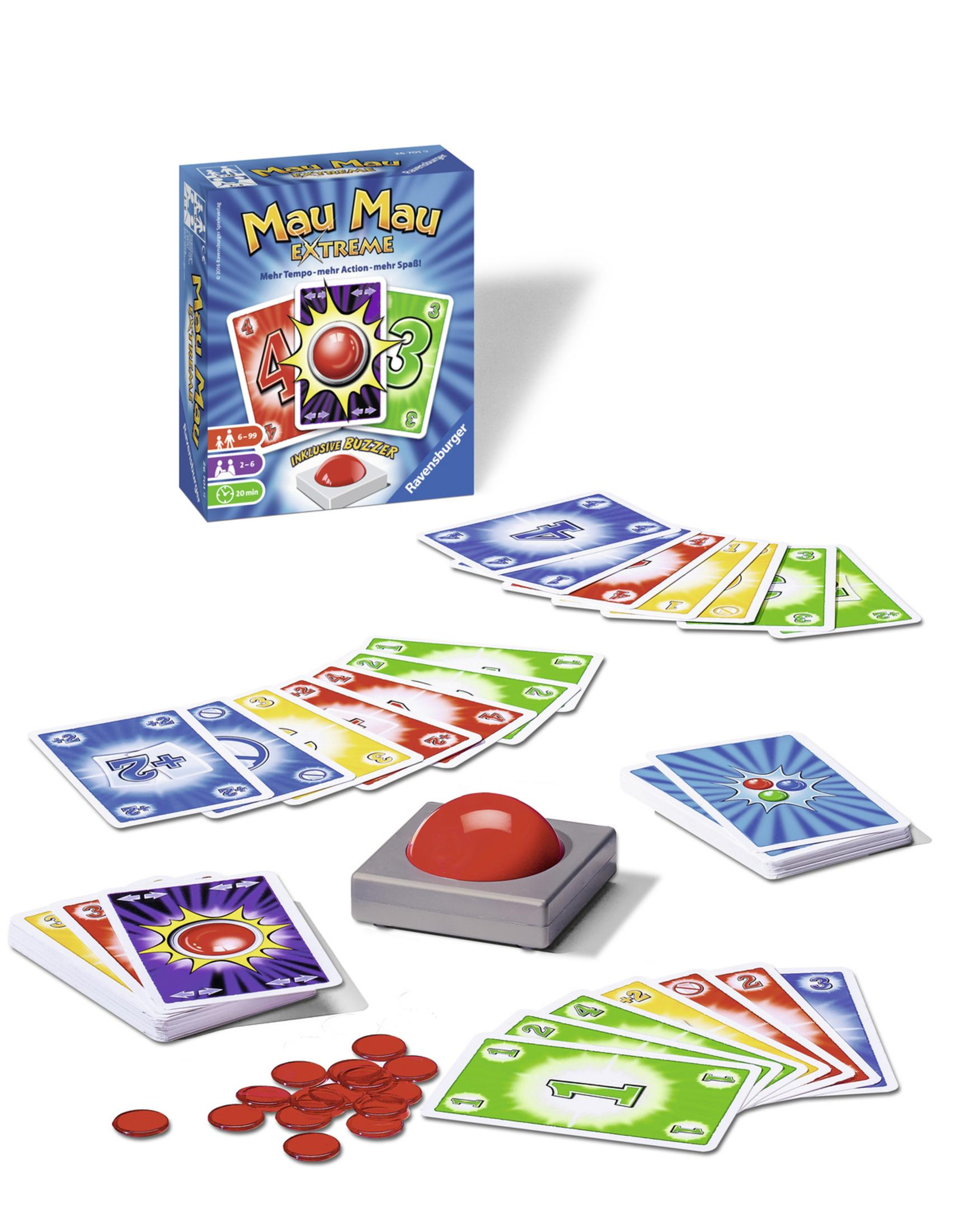 Un gioco da tavolo con carte, un pulsante rosso e pedine su sfondo bianco.