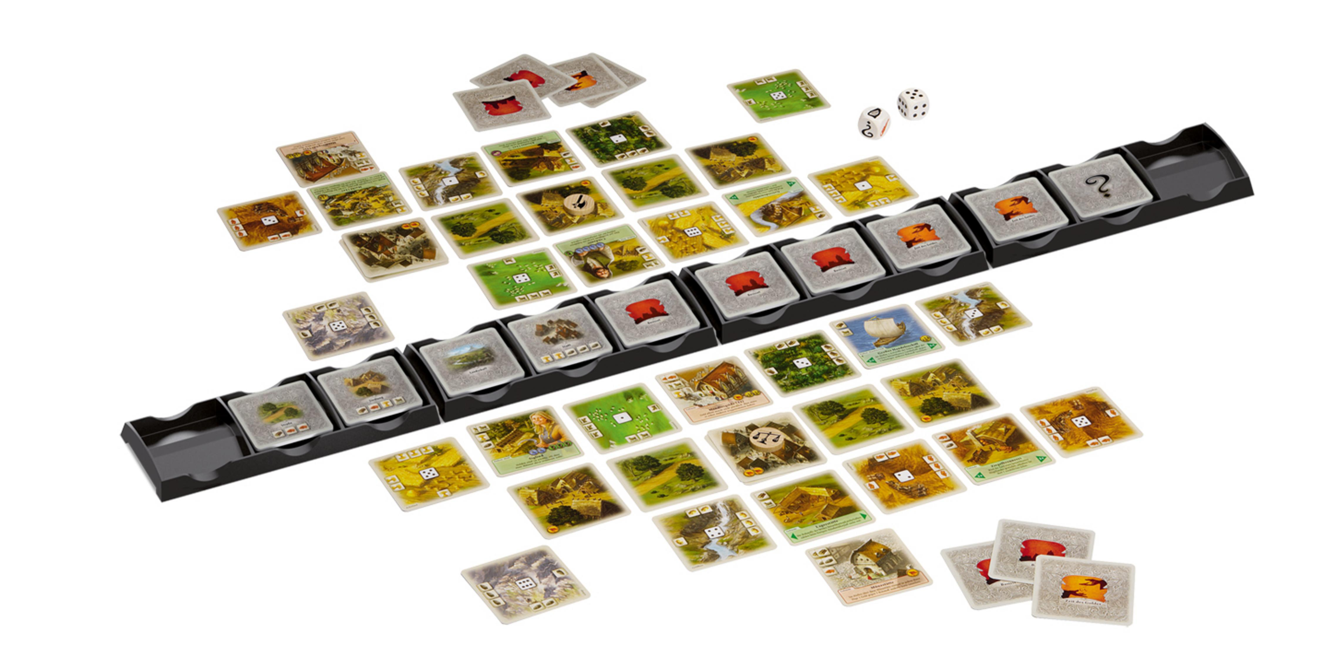 Jeu de société Catan installé. Tuiles disposées sur une table. Dés et pièces de jeu sont visibles.