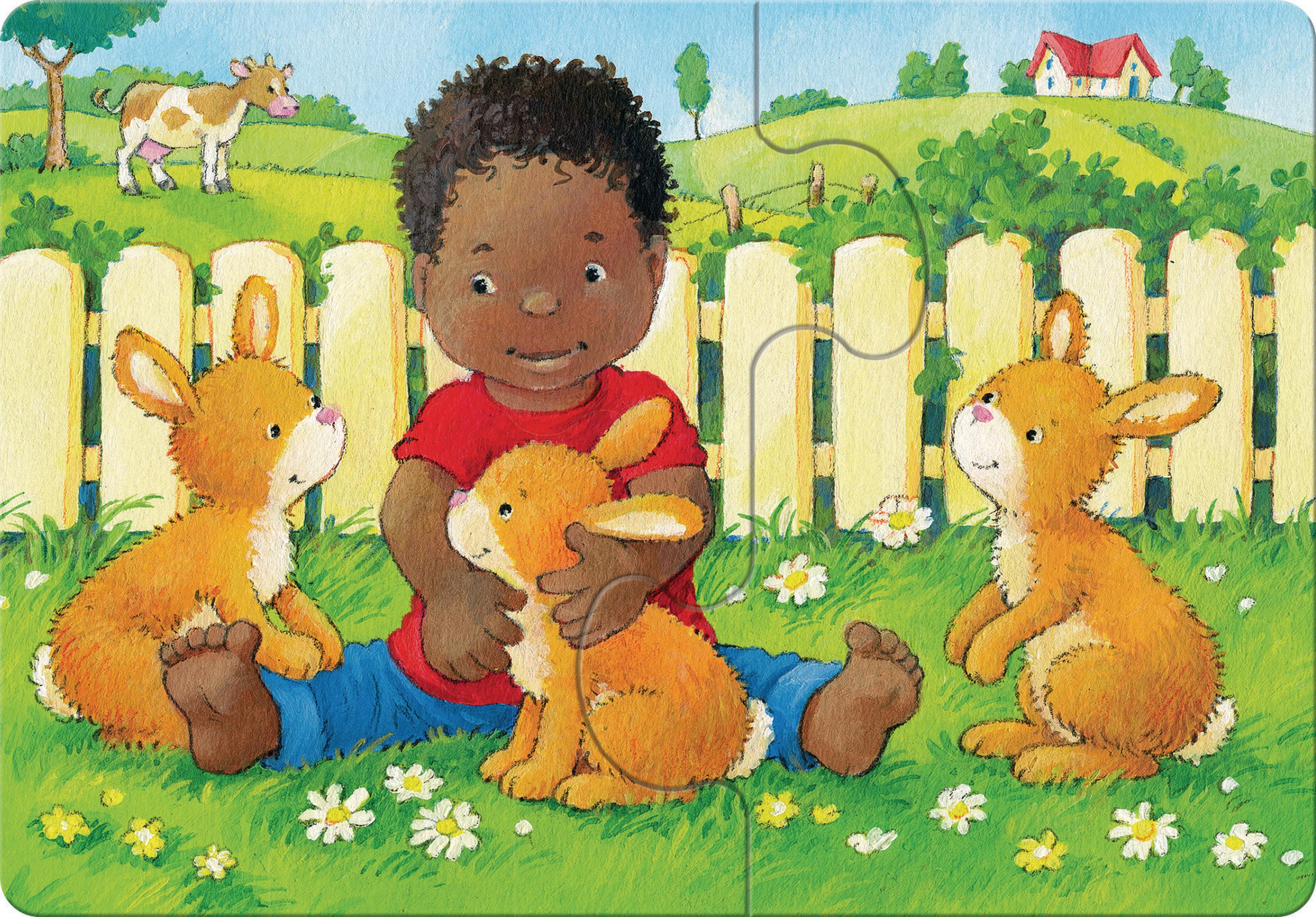 Ein Kind sitzt mit drei Hasen auf einem Puzzle. Im Hintergrund ist eine Kuh zu sehen, die Szene scheint ein Bauernhof zu sein.