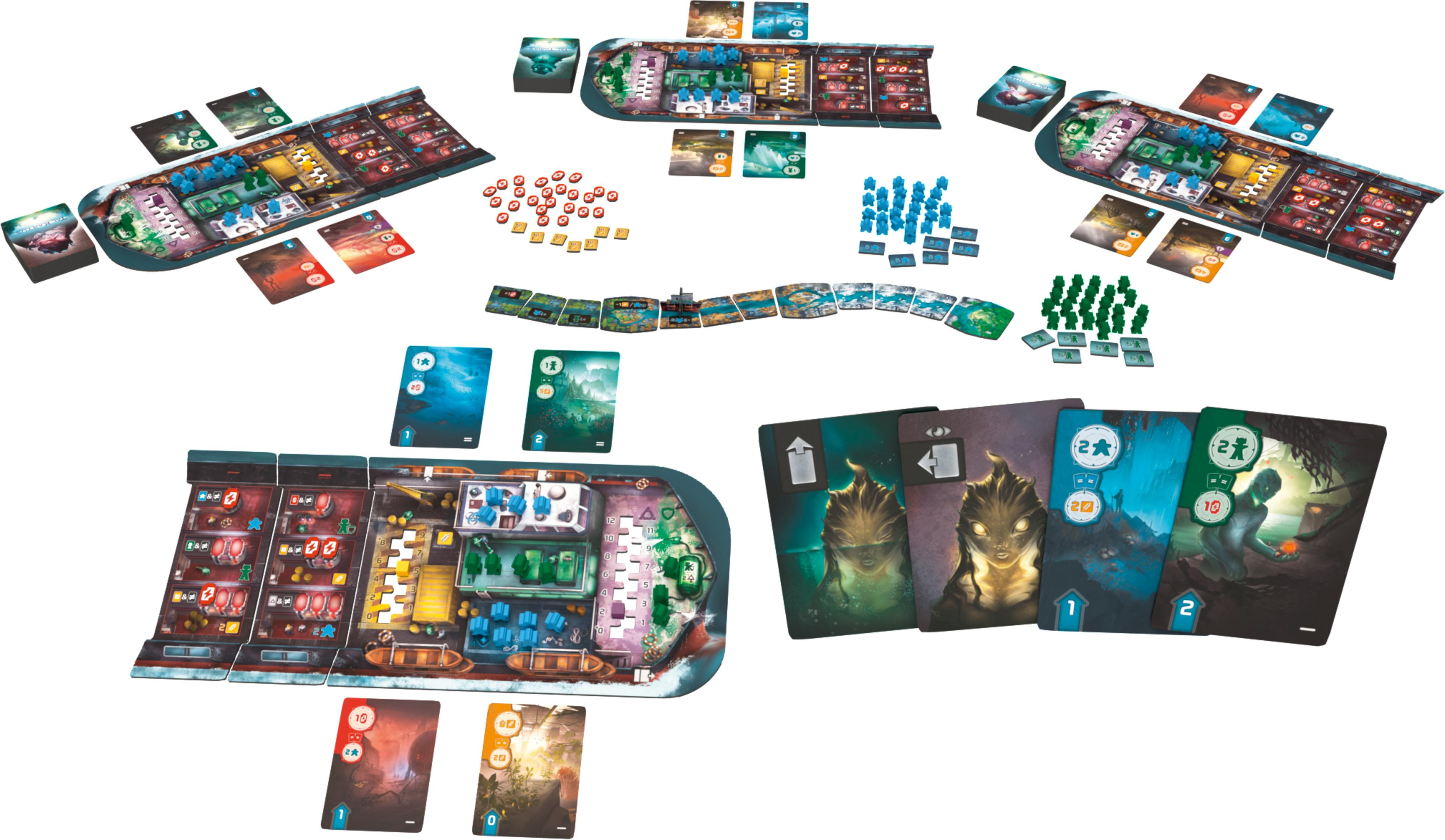 Brettspiel-Setup mit Karten, Spielsteinen und Spielbrettern.