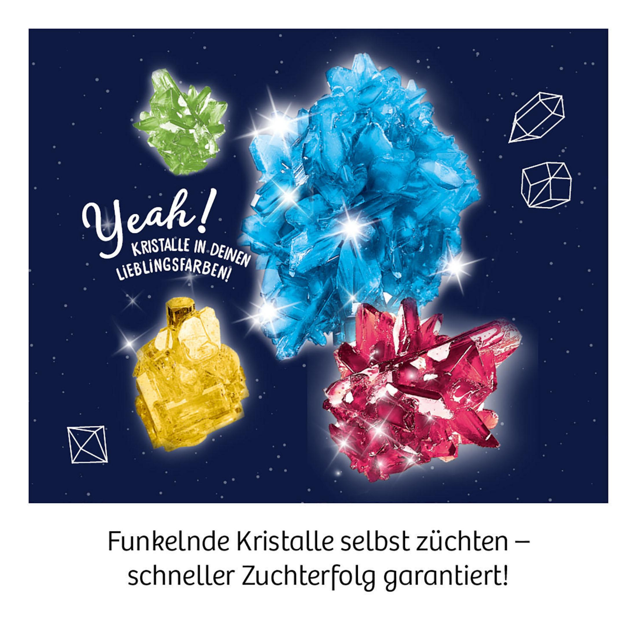 Bunte Kristalle, die in einem dunklen Raum mit Sternen wachsen. Die Kristalle sind grün, blau, rot und gelb.