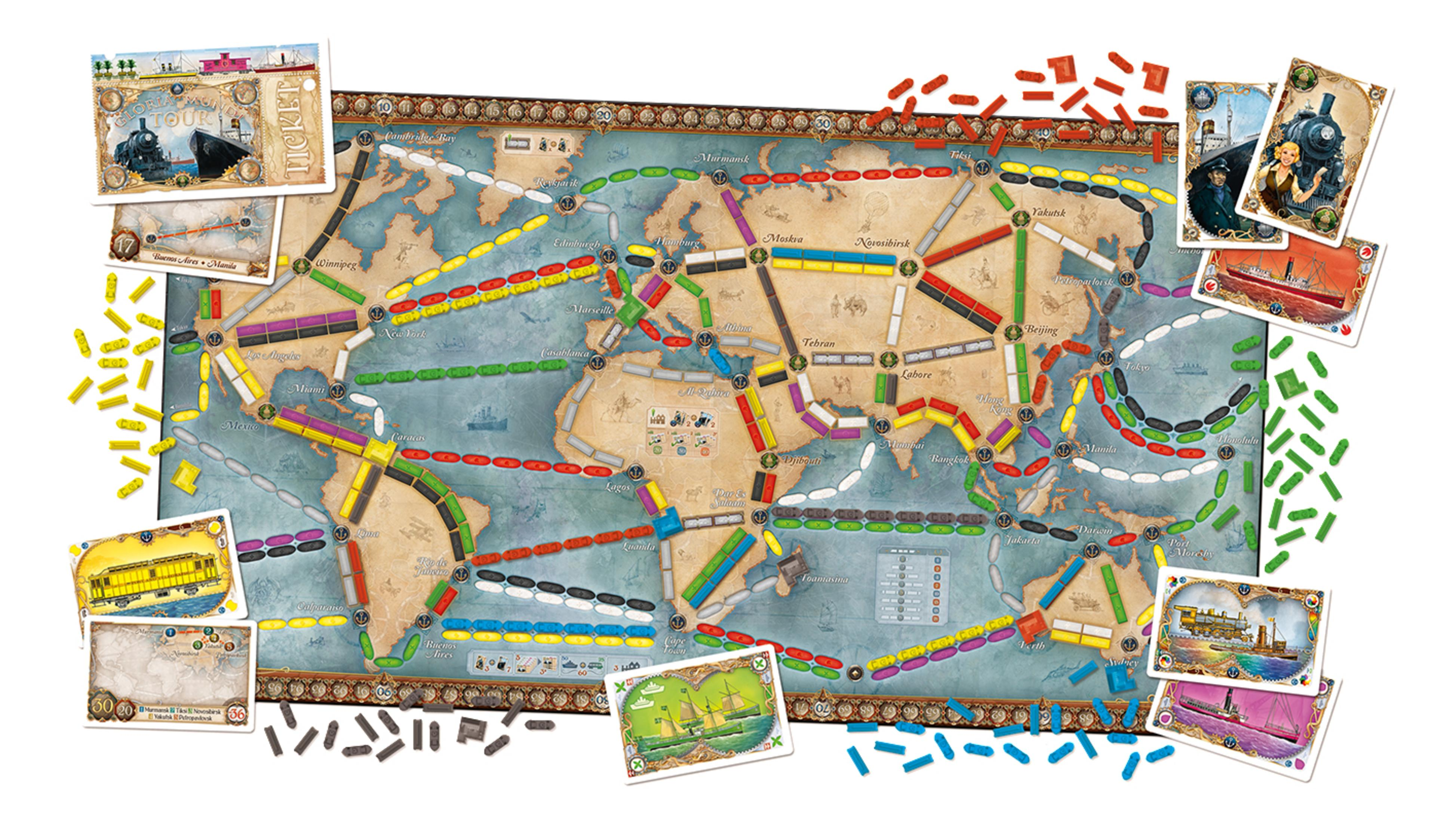 Ticket to Ride Brettspiel. Eine Karte mit Zugstrecken und Spielkarten.