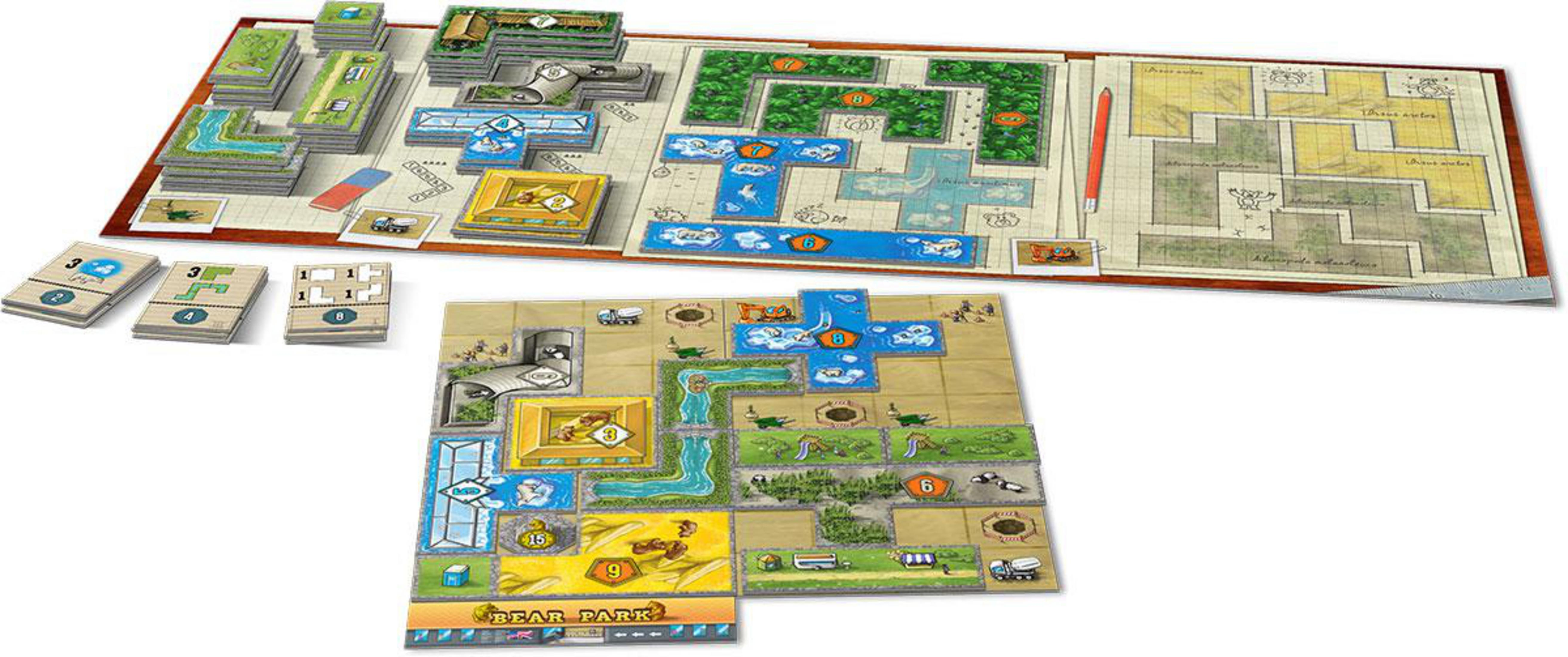 Brettspiel mit einer Karte und Spielsteinen. Karten und Spielmarken sind seitlich.