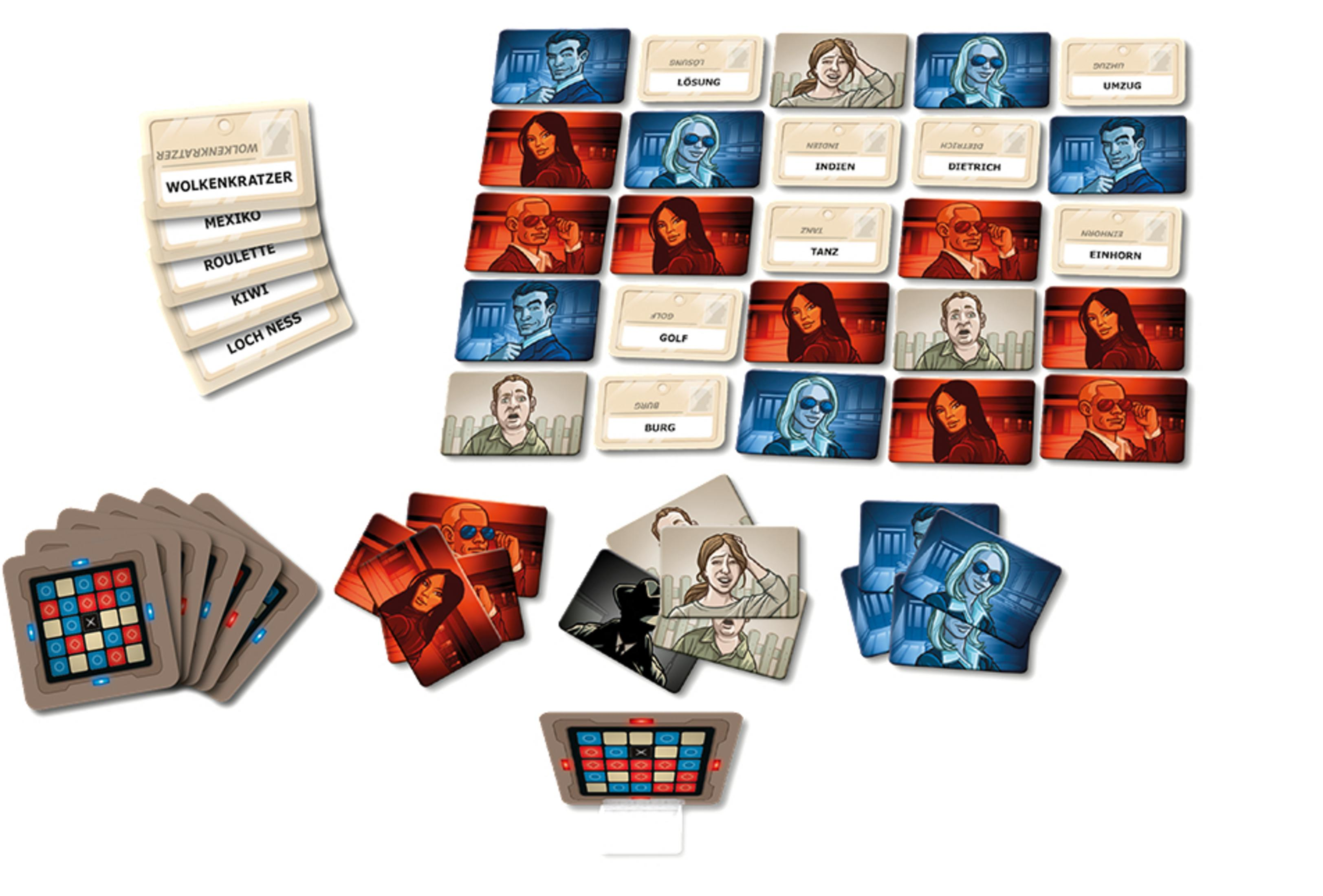 Spielkomponenten ausgelegt. Karten und Kacheln mit Bildern und Text sind sichtbar.