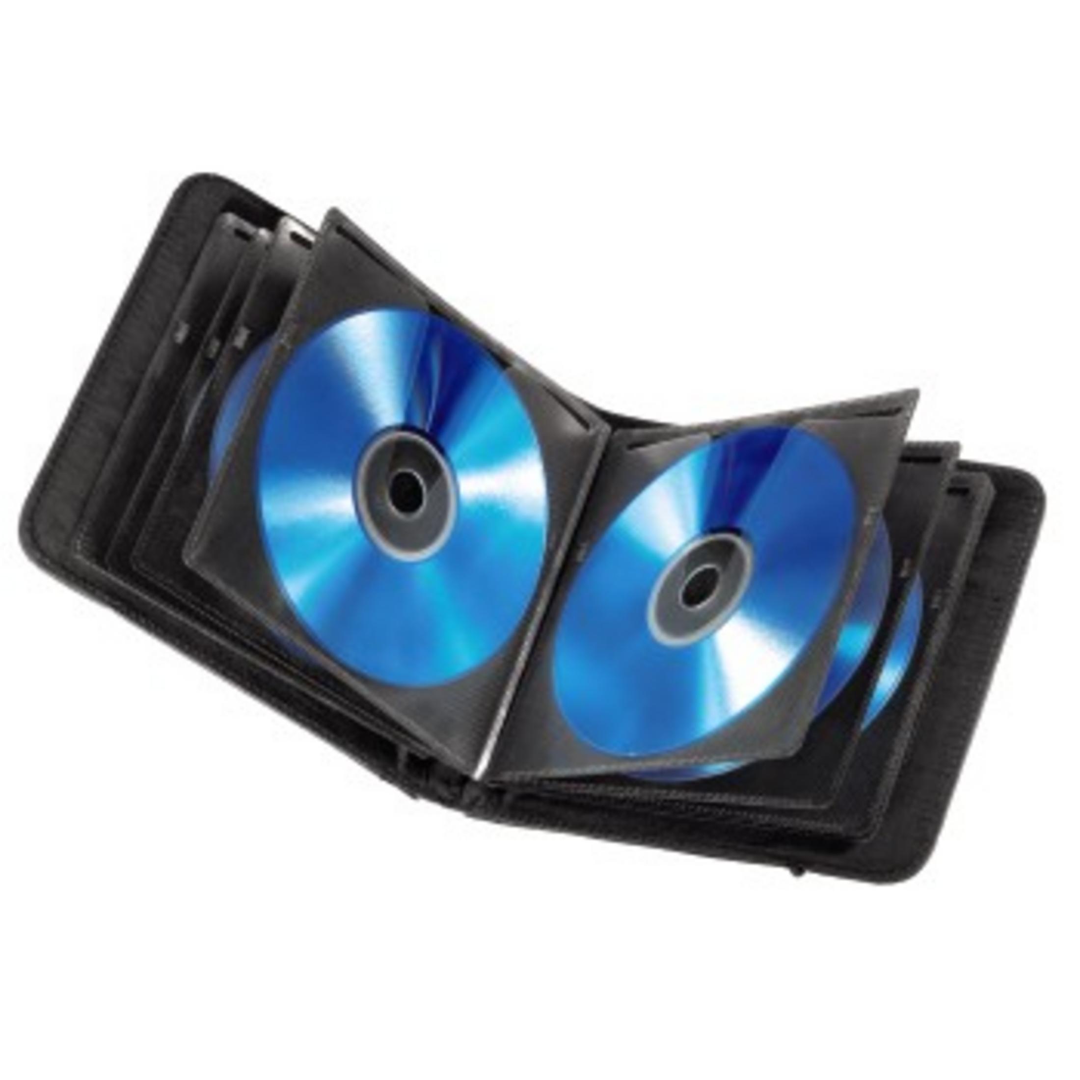 Ein offenes schwarzes CD-Etui mit mehreren blauen CDs. Schwarzer Hintergrund.