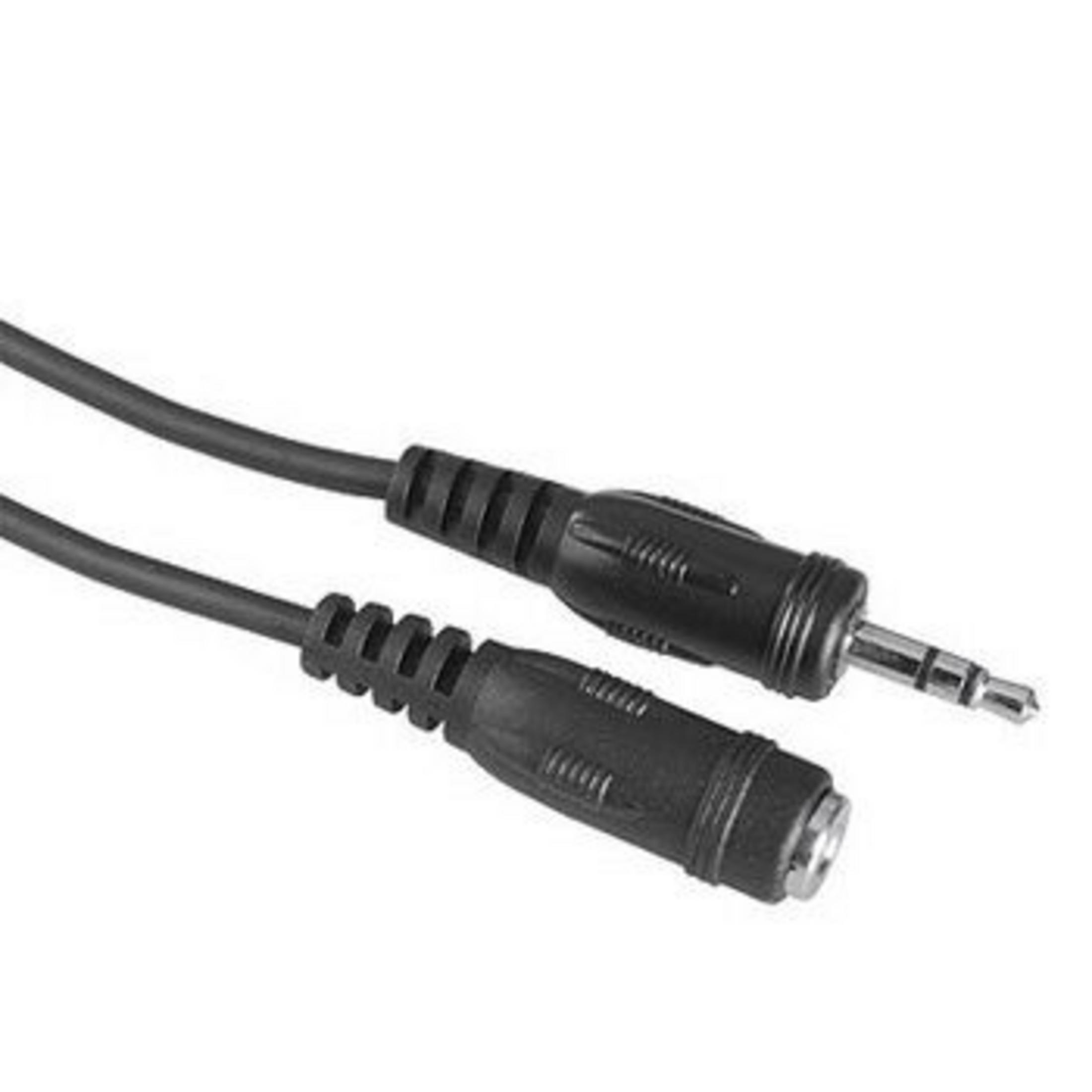 Schwarzes Audiokabel mit einer Buchse und einem Stecker.