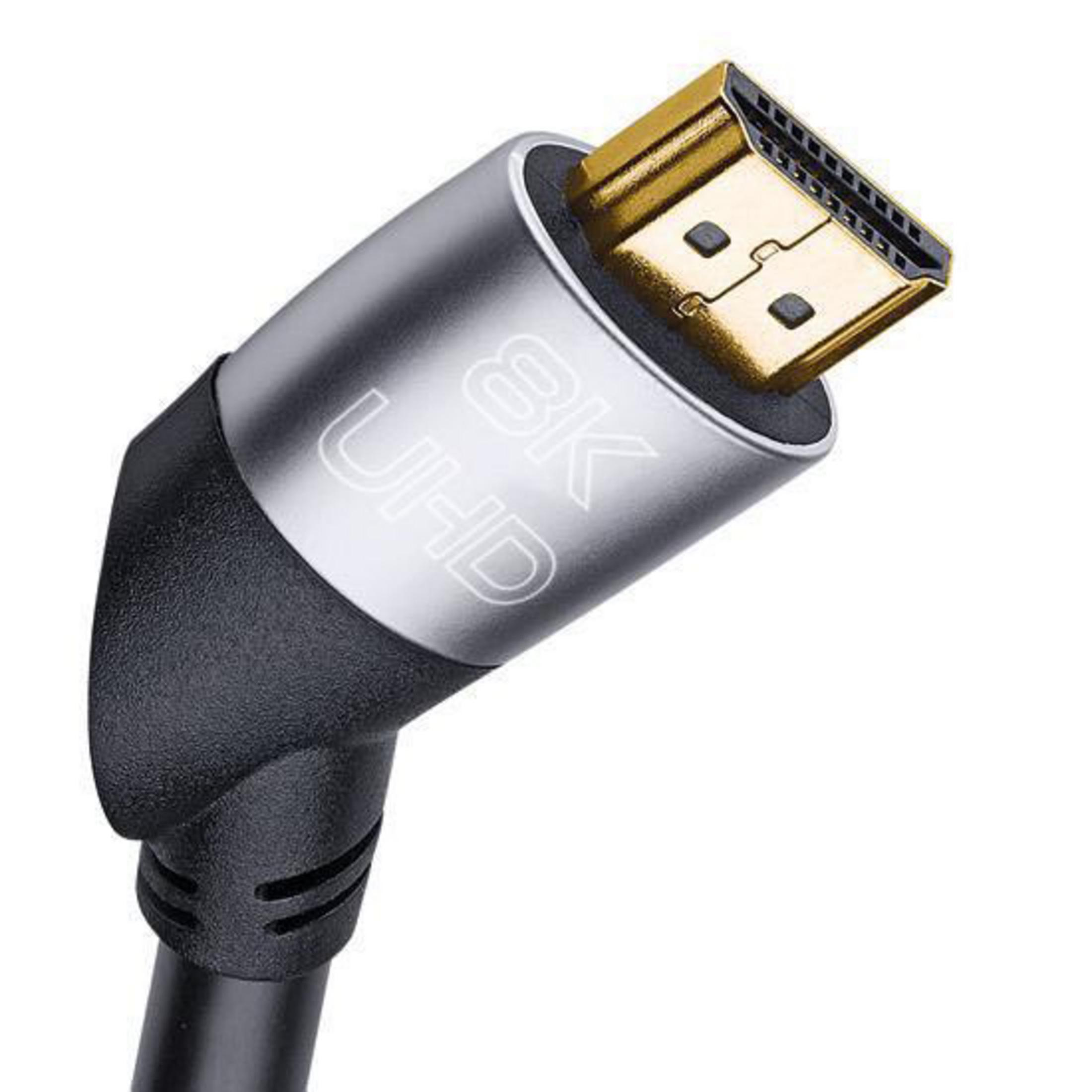 Ein HDMI-Kabel mit einem 8K UHD-Anschluss. Der Stecker ist goldfarben.